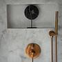 Plate on stand, black marble 1
