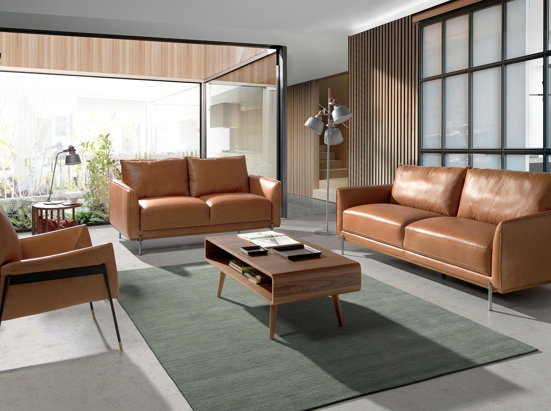 Coffee table brown 2