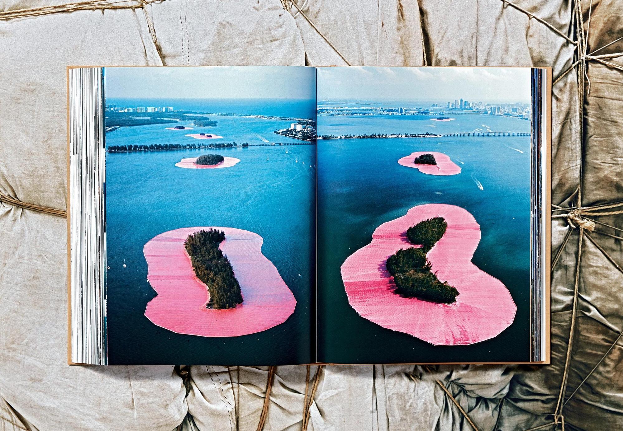 Christo and Jeanne-Claude. Updated Edition 9