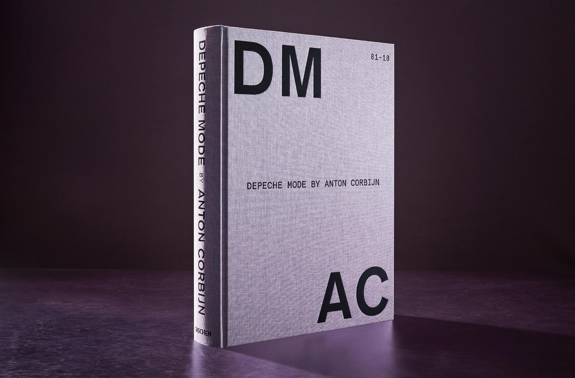 Depeche Mode by Anton Corbijn Multilingual 2