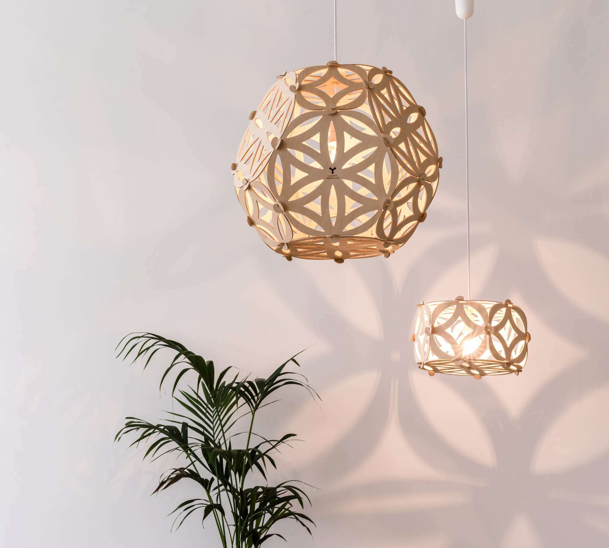 SOLAR Pendant Lamp Wood Natural 2