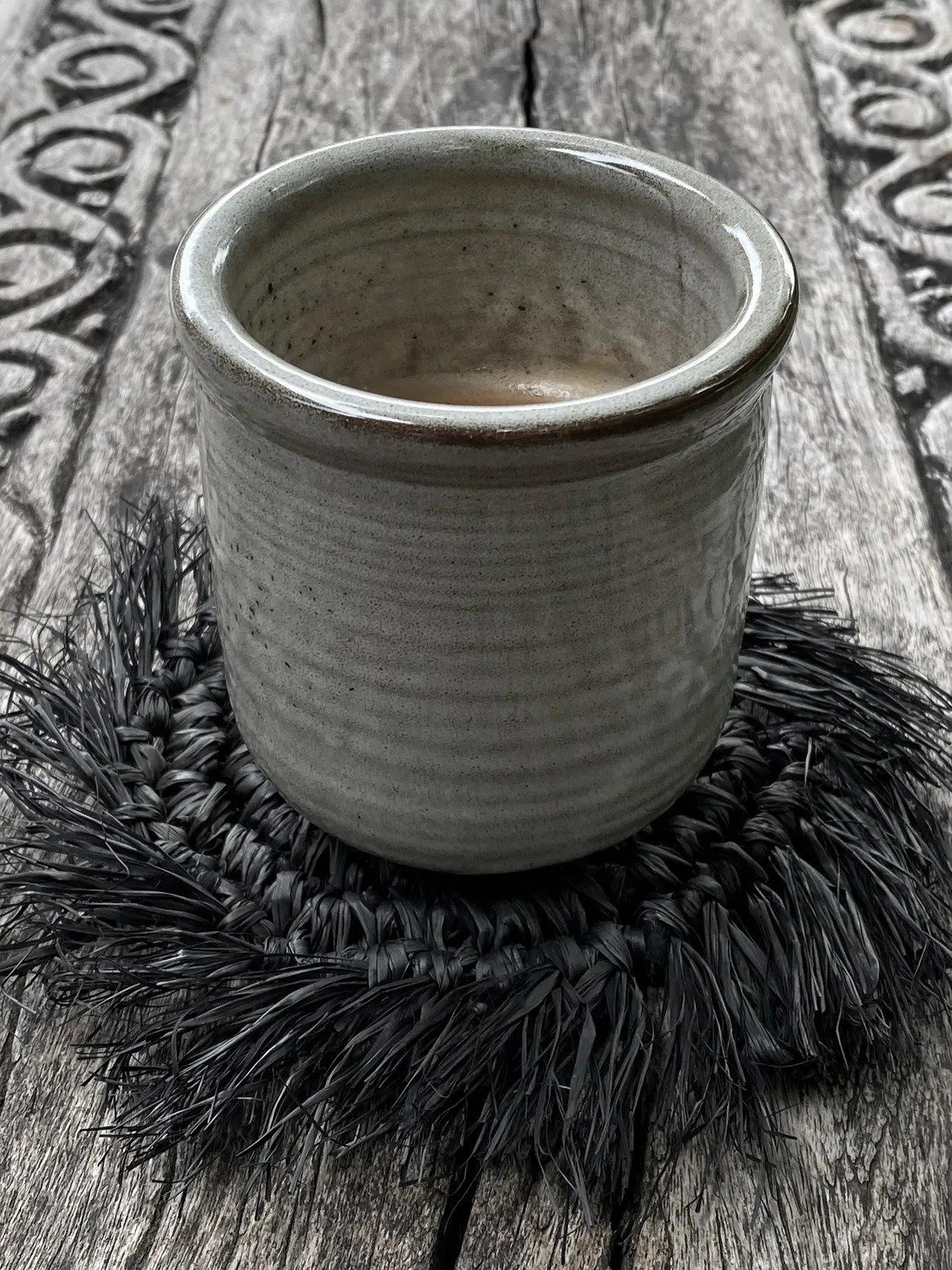 Fringe Raffia Coaster Black 7