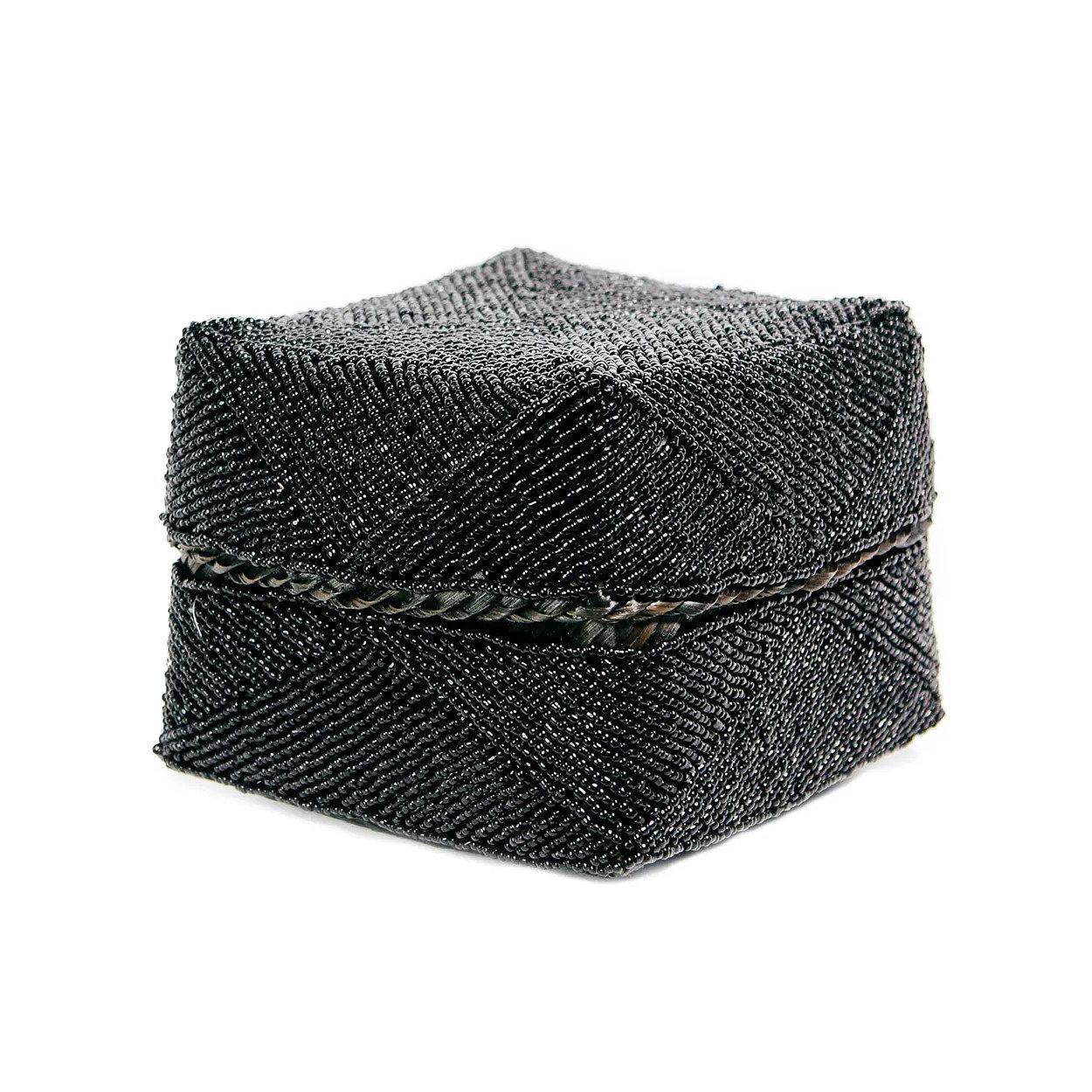 Perlenbesetzter Korb Schwarz 0