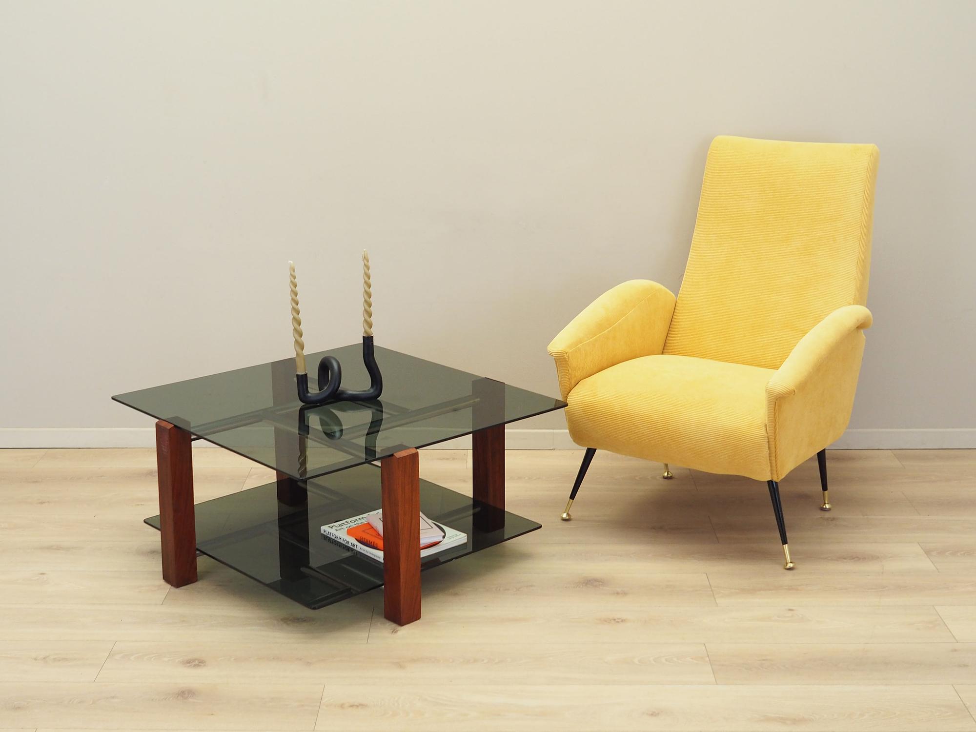 Glass table, Italian Design, 70s, Production: Italy 4