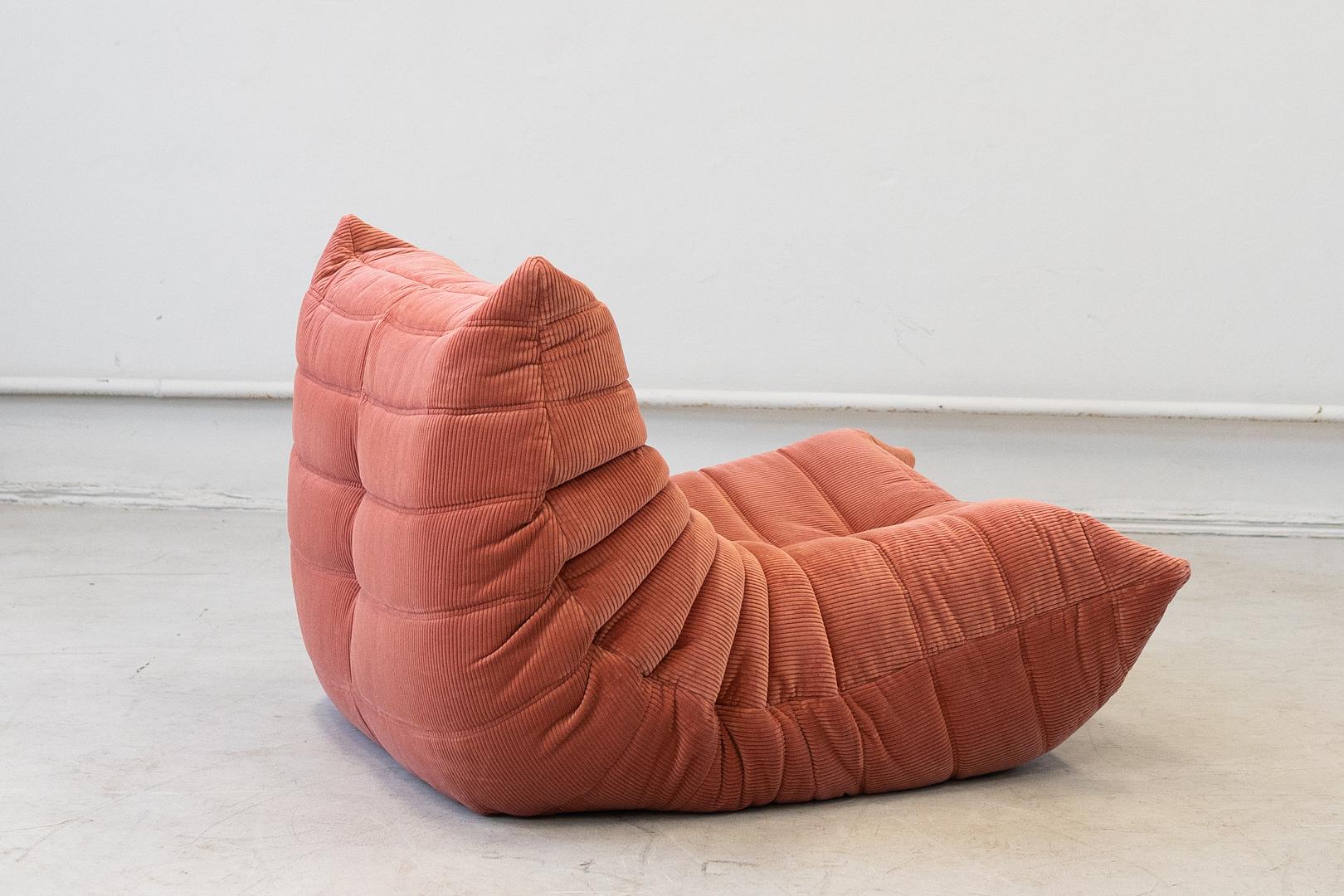 Togo Armchair Cord Coral 4