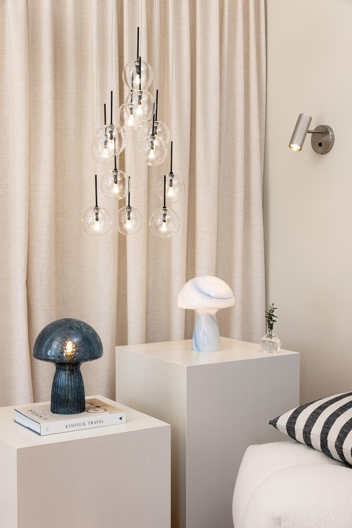 Skyfall Pendant Light Transparent Black 1