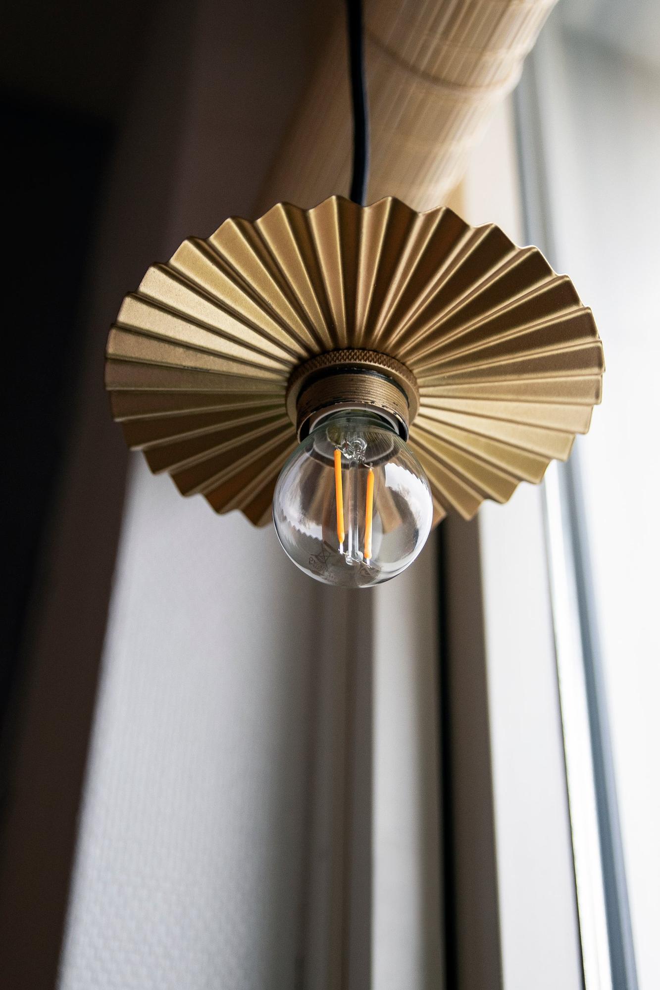 Omega Pendant Lamp Gold Ø 15cm 2