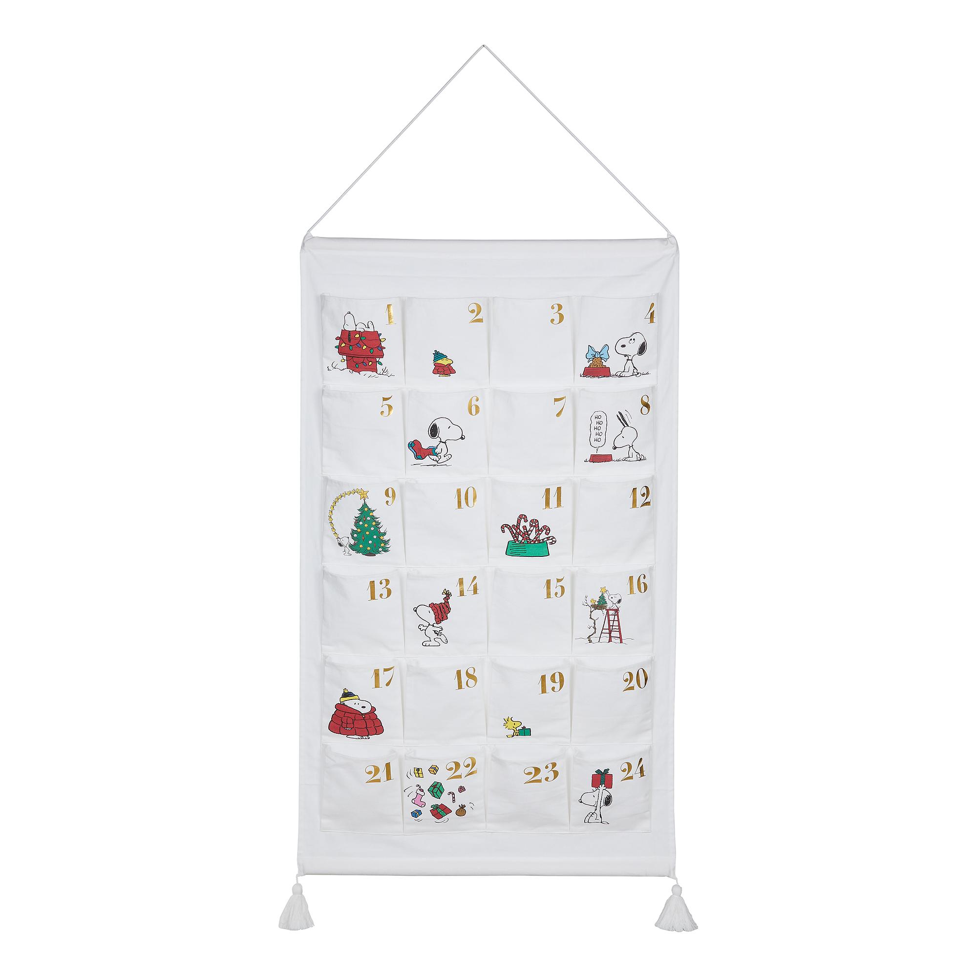 Santa Is Coming Advent Calendar Cotton 123x71cm 1
