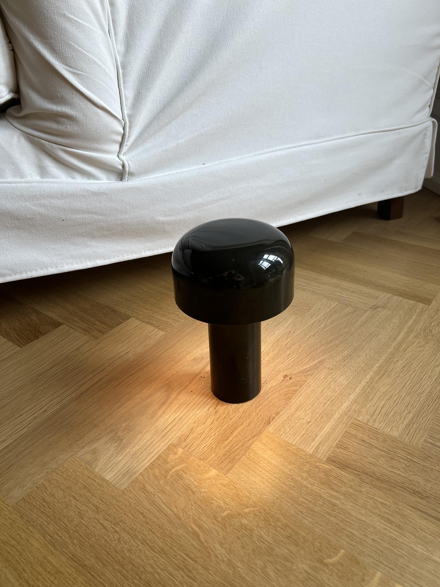 Bellhop Batterie Tischlechte Braun  1