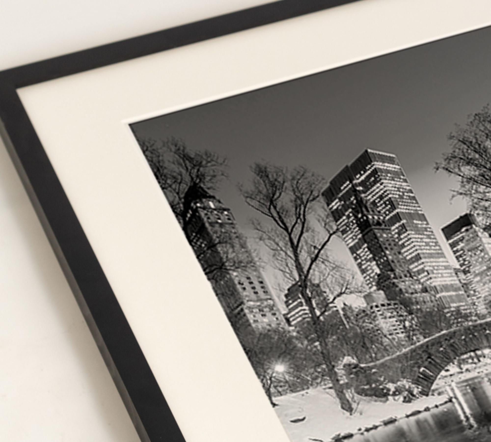 Gapstow Bridge in Winter Art Print with Frame Black and White 2