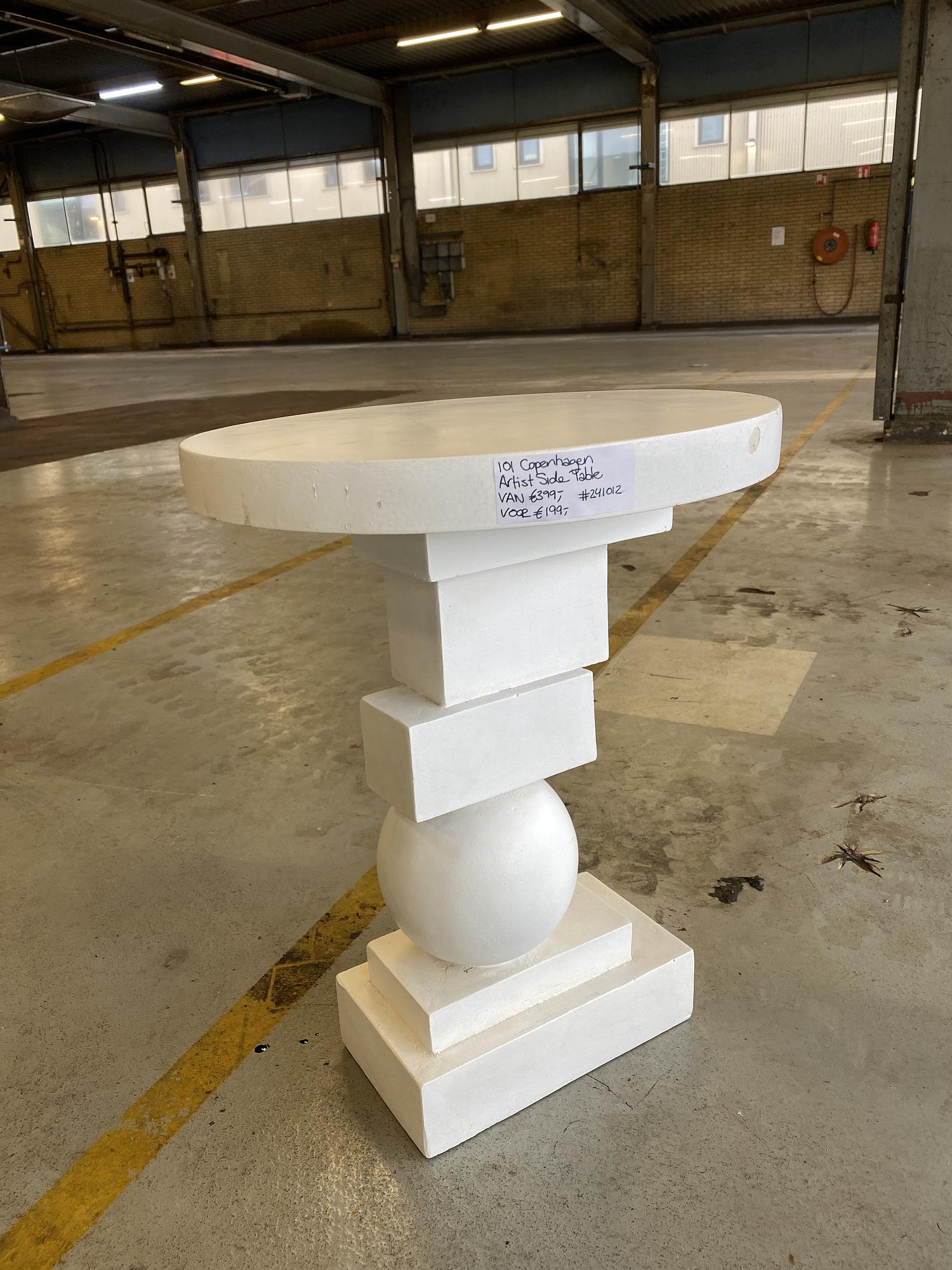 Artist Side table Fiber concrete Bone white 2