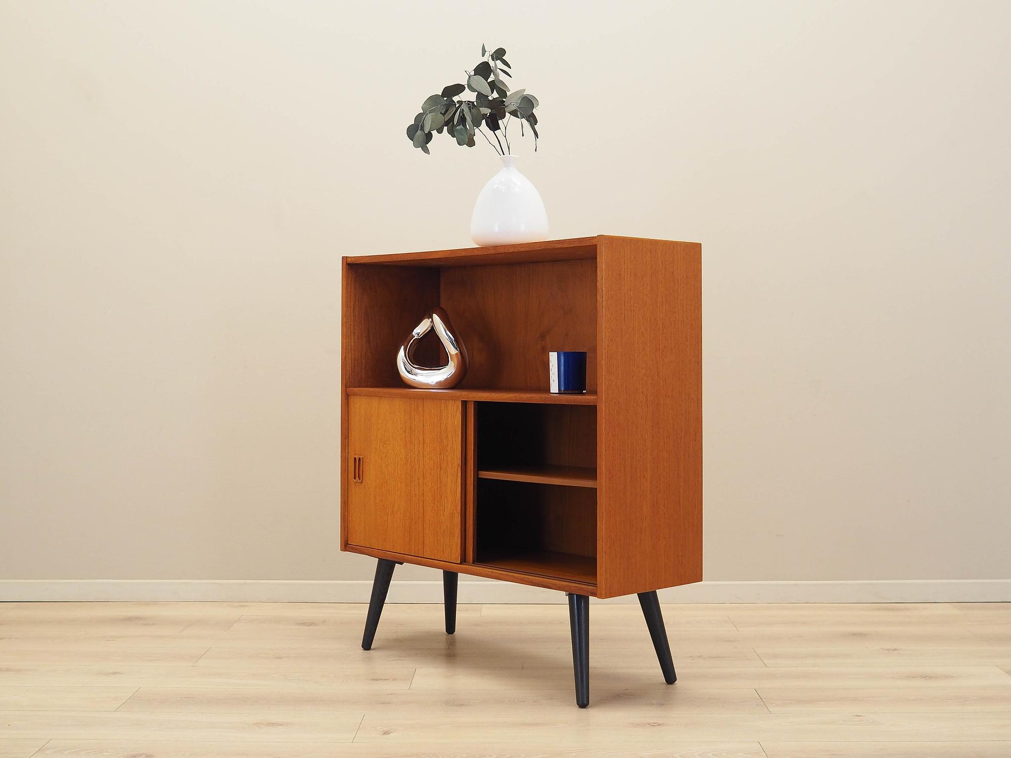 Teak bookshelf 1970s 4