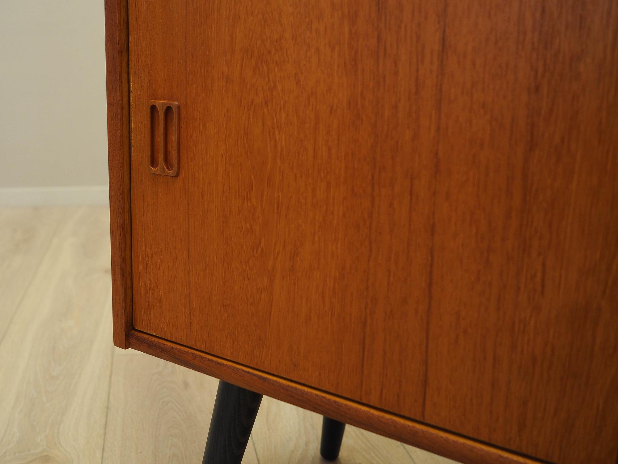 Teak bookshelf 1970s 9