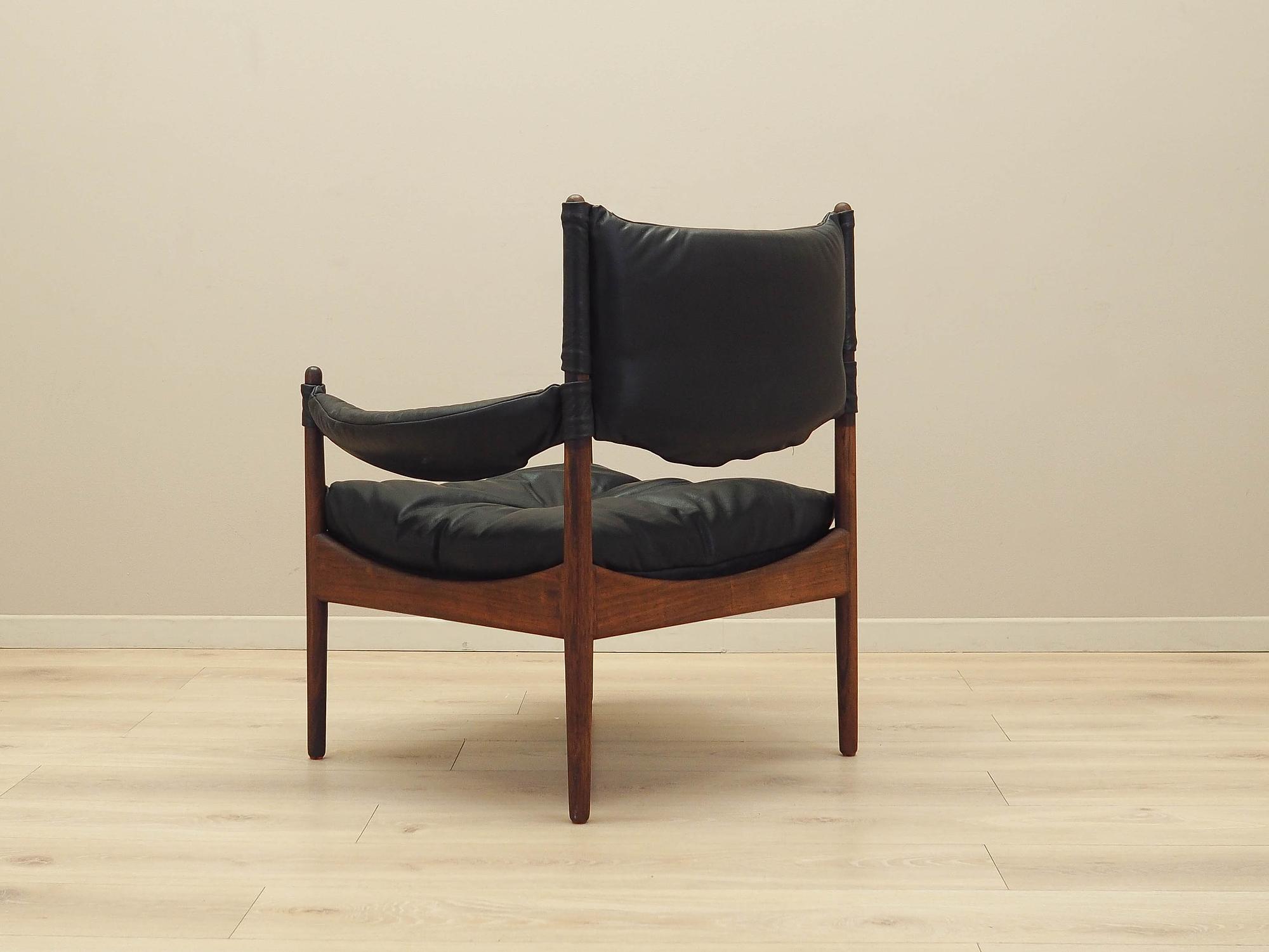 Modus Armchair Wood Leather Black 1960s 5