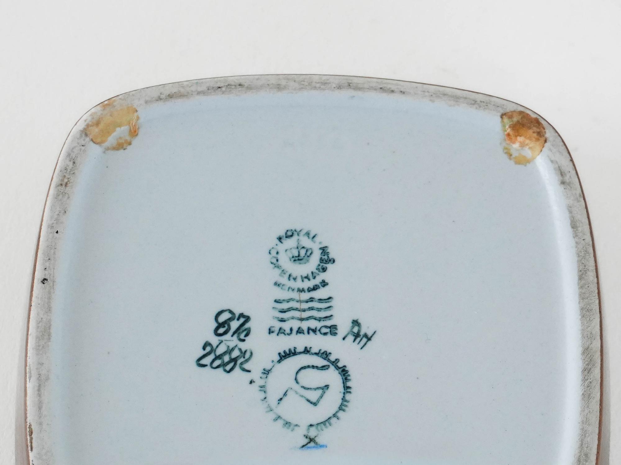 Read Ceramic bowl Brown 1970s 6
