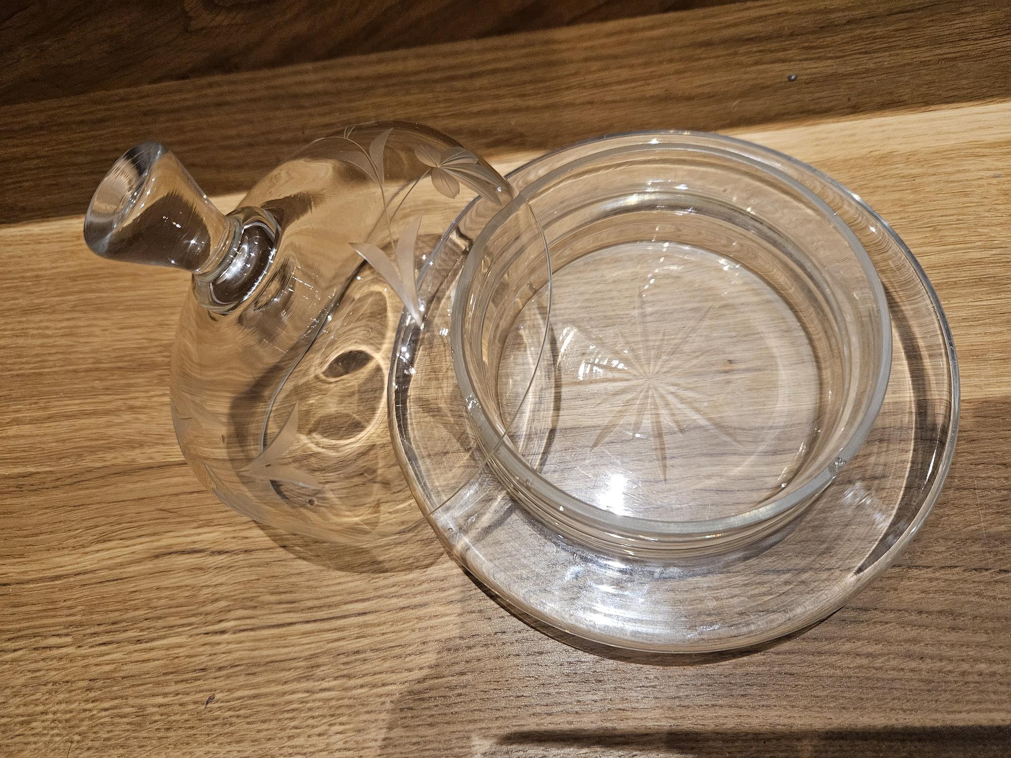 Engraved Crystal Cheese Dome 2