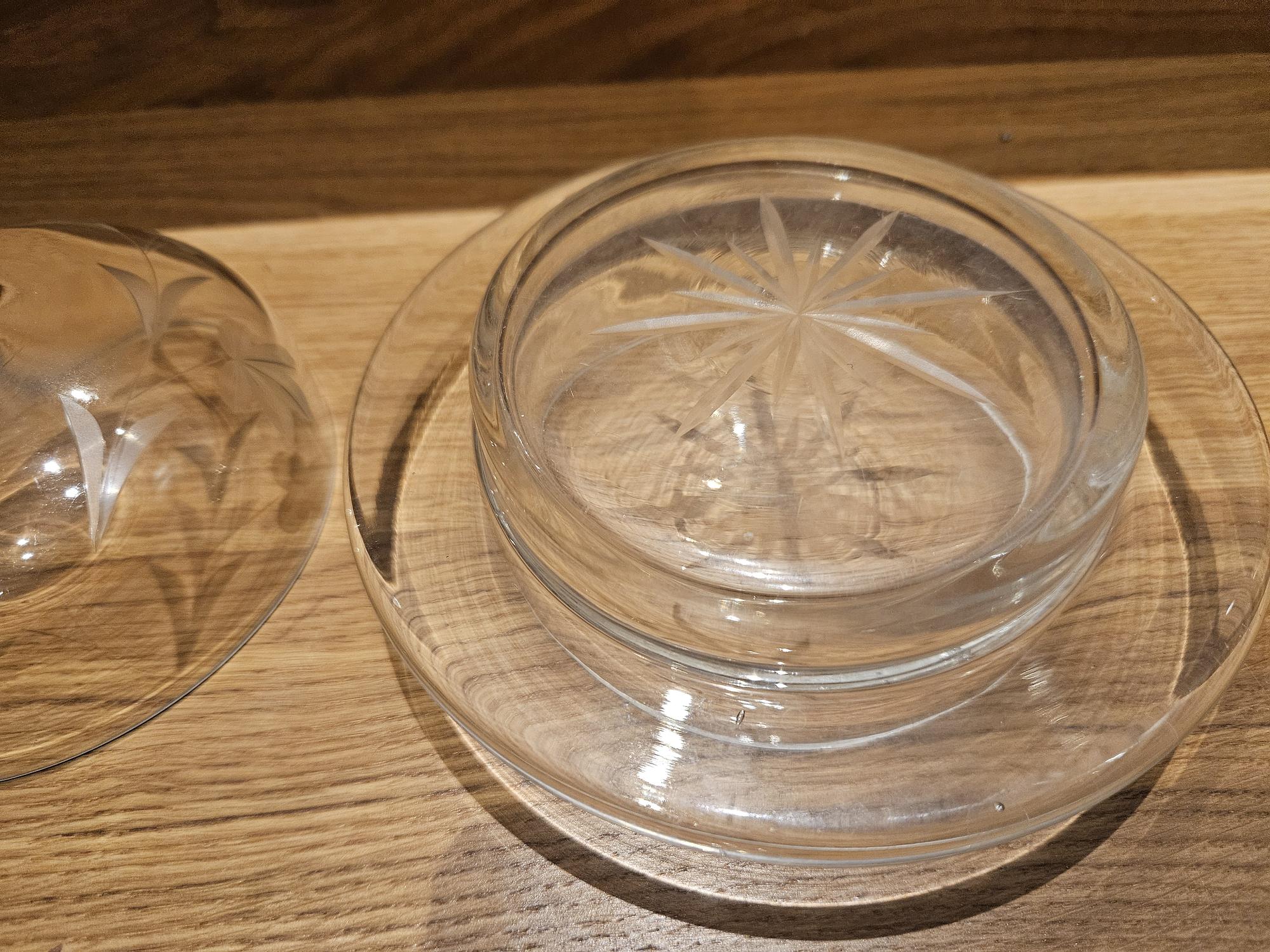 Engraved Crystal Cheese Dome 3