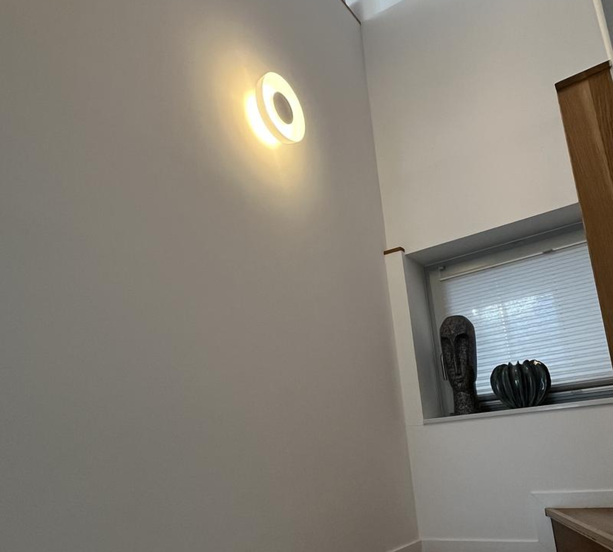 2x Aura Plus Wandleuchte Opal Weiß 2