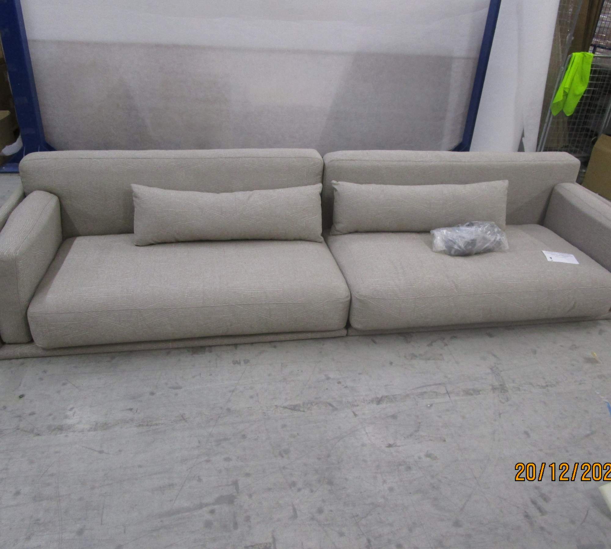 Harvey Sofa 4-Sitzer Bond Taupe 3