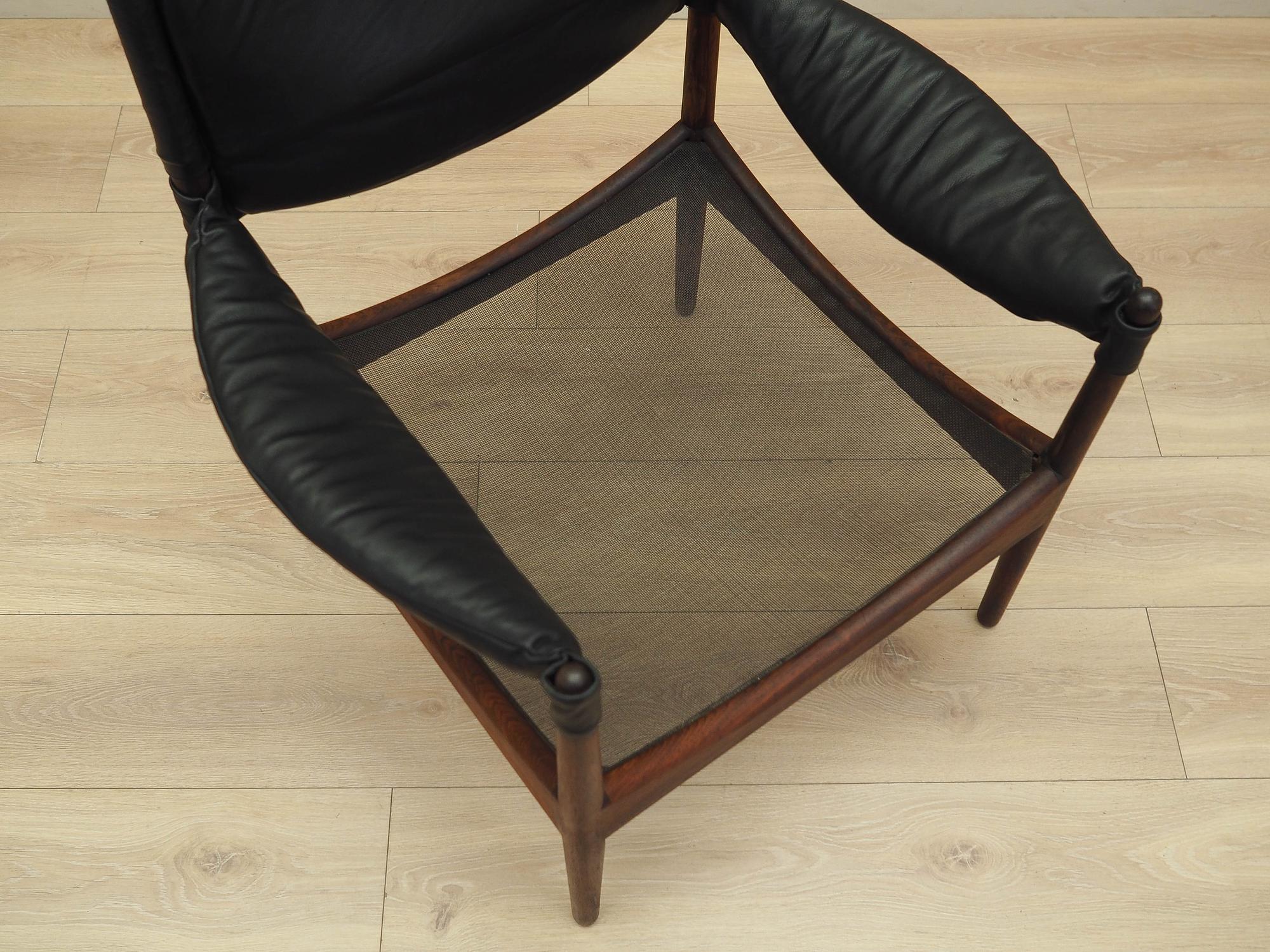 Modus Armchair Wood Leather Black 1960s 13