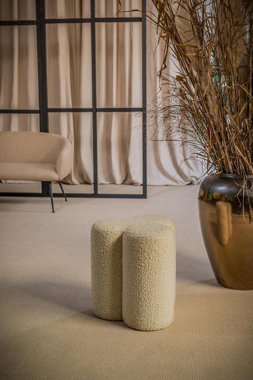 Clover Hocker Creme 1