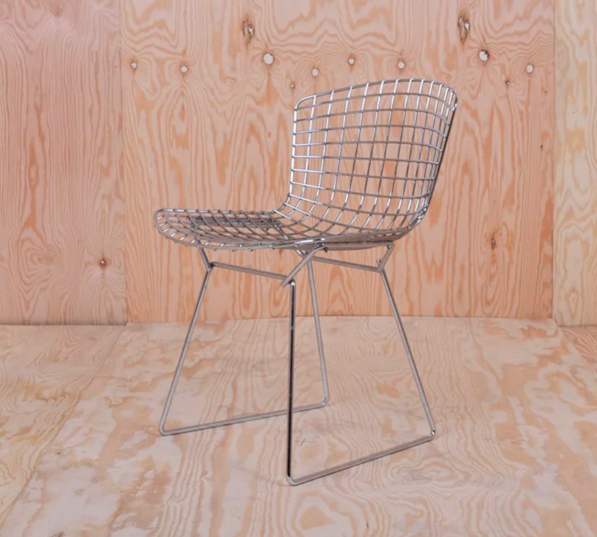 Bertoia Wire Stuhl Chron 0