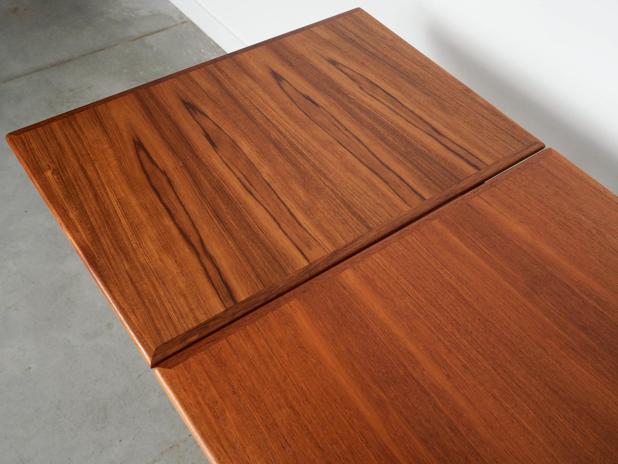 Dining table teak 1970s 10