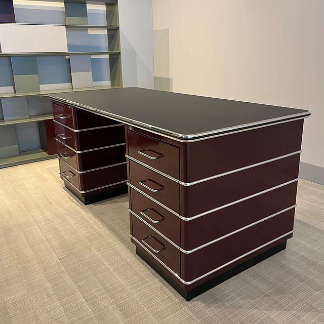 Classic Line Schreibtisch TB229 Stahl Dunkelrot 4