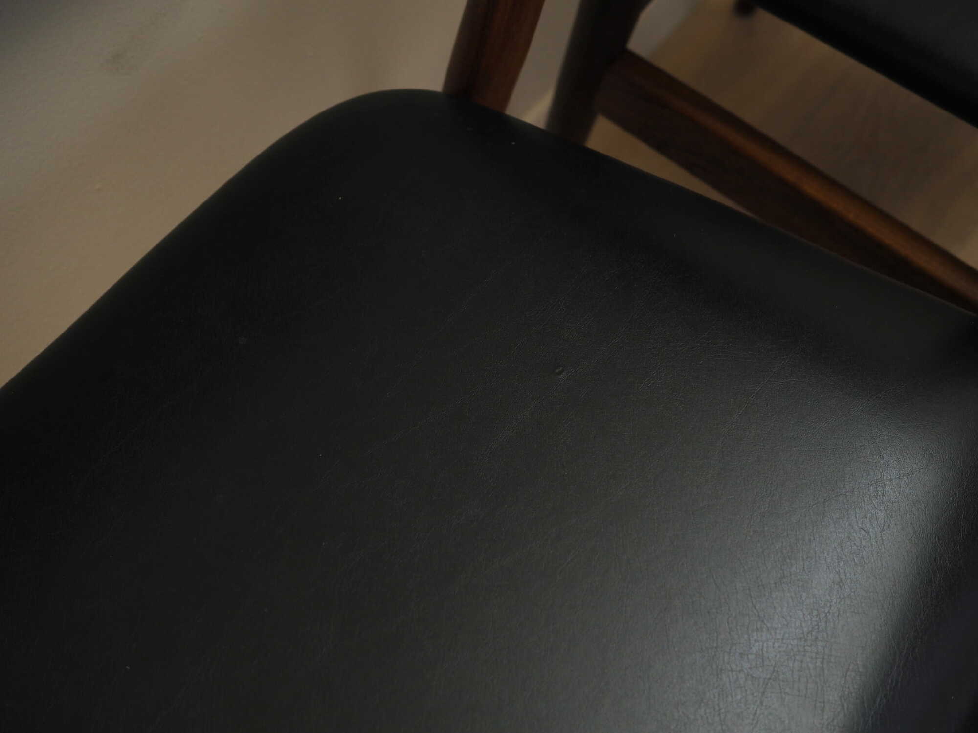 6x Chair Teak Wood Leather Black 1970s 5