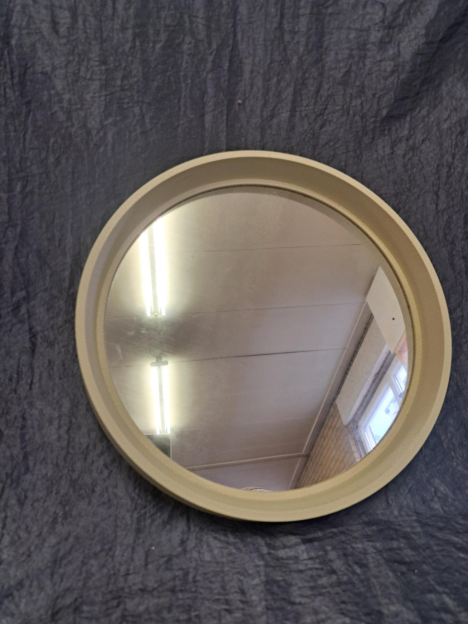 Vintage Wandspiegel Rund Kunststoff Creme 1