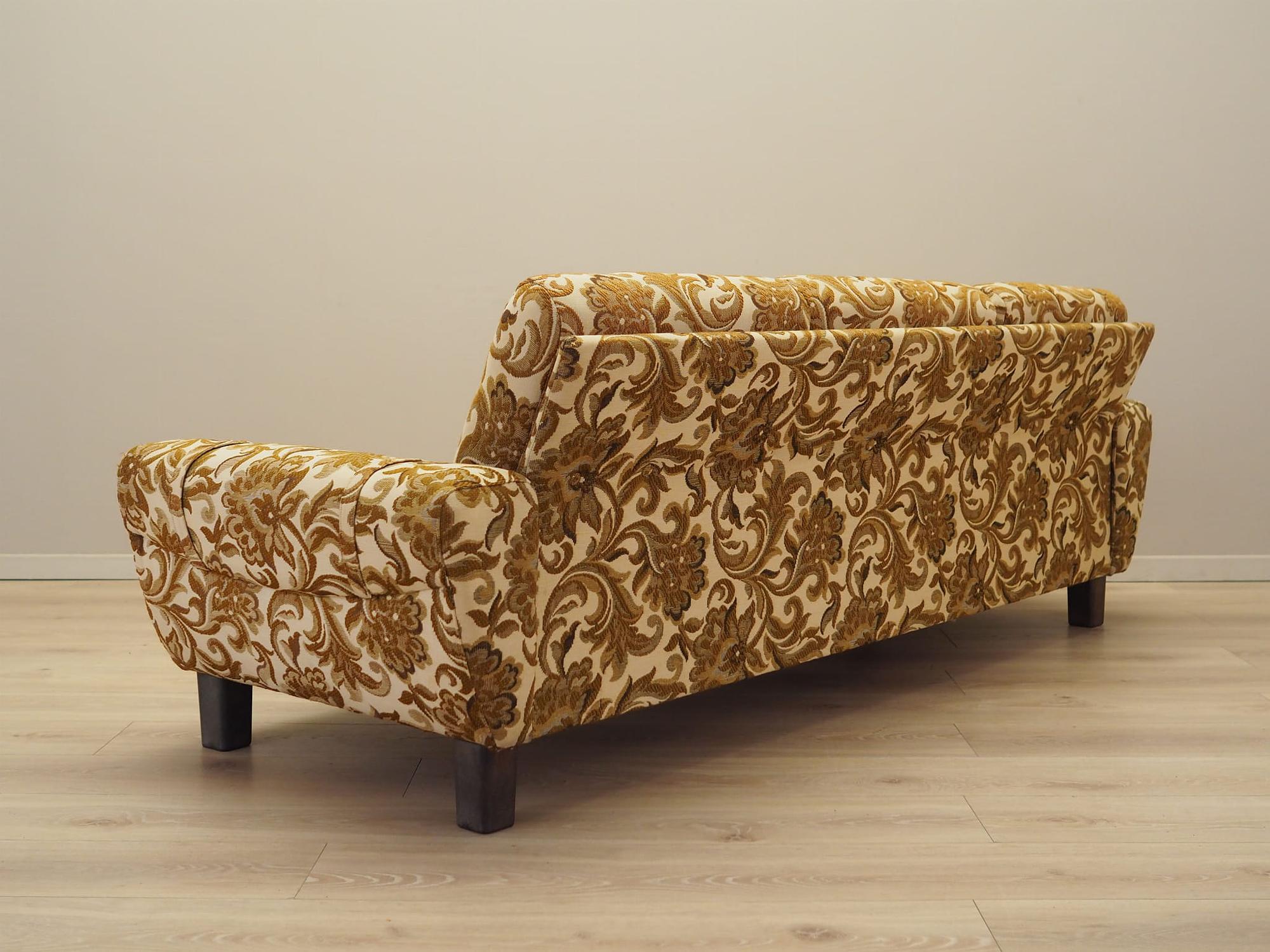 3-seater sofa yellow 1960s 5