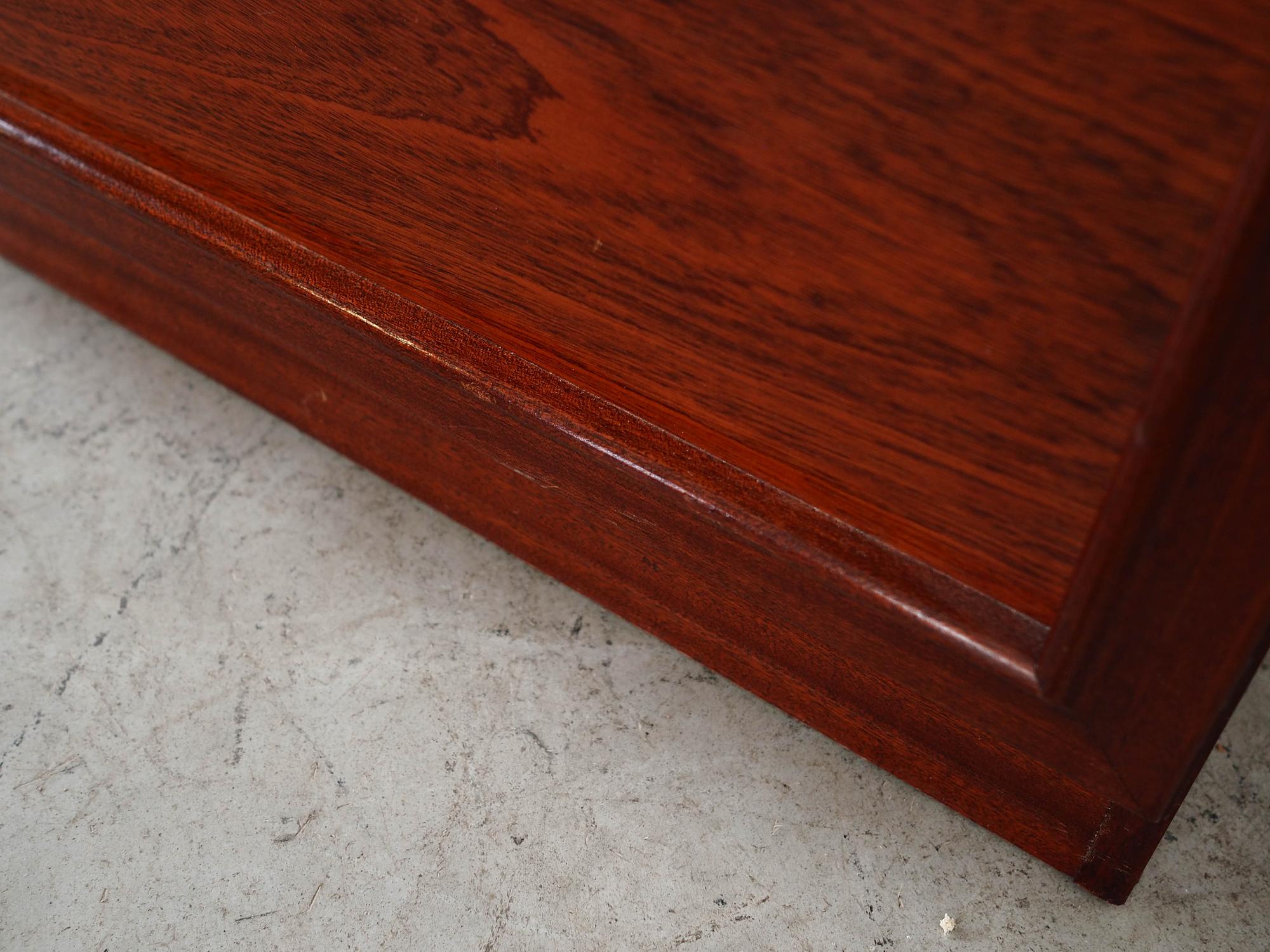 Mahogany Chest of Drawers 1980s 7