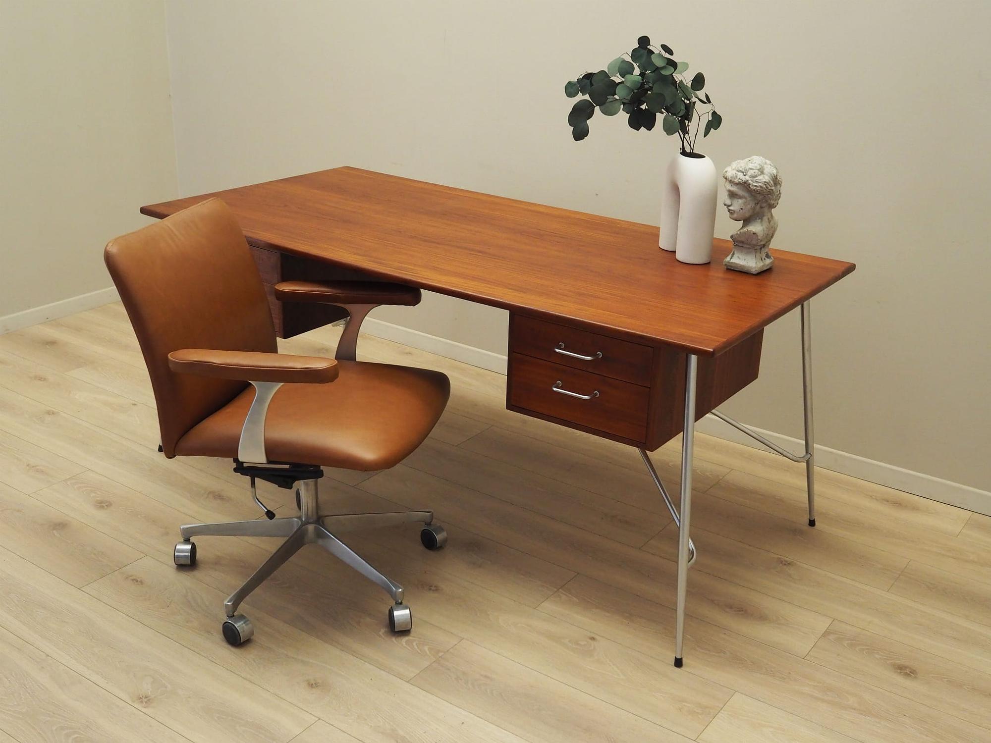Model 202 Schreibtisch Teakholz 1960er Jahre 4
