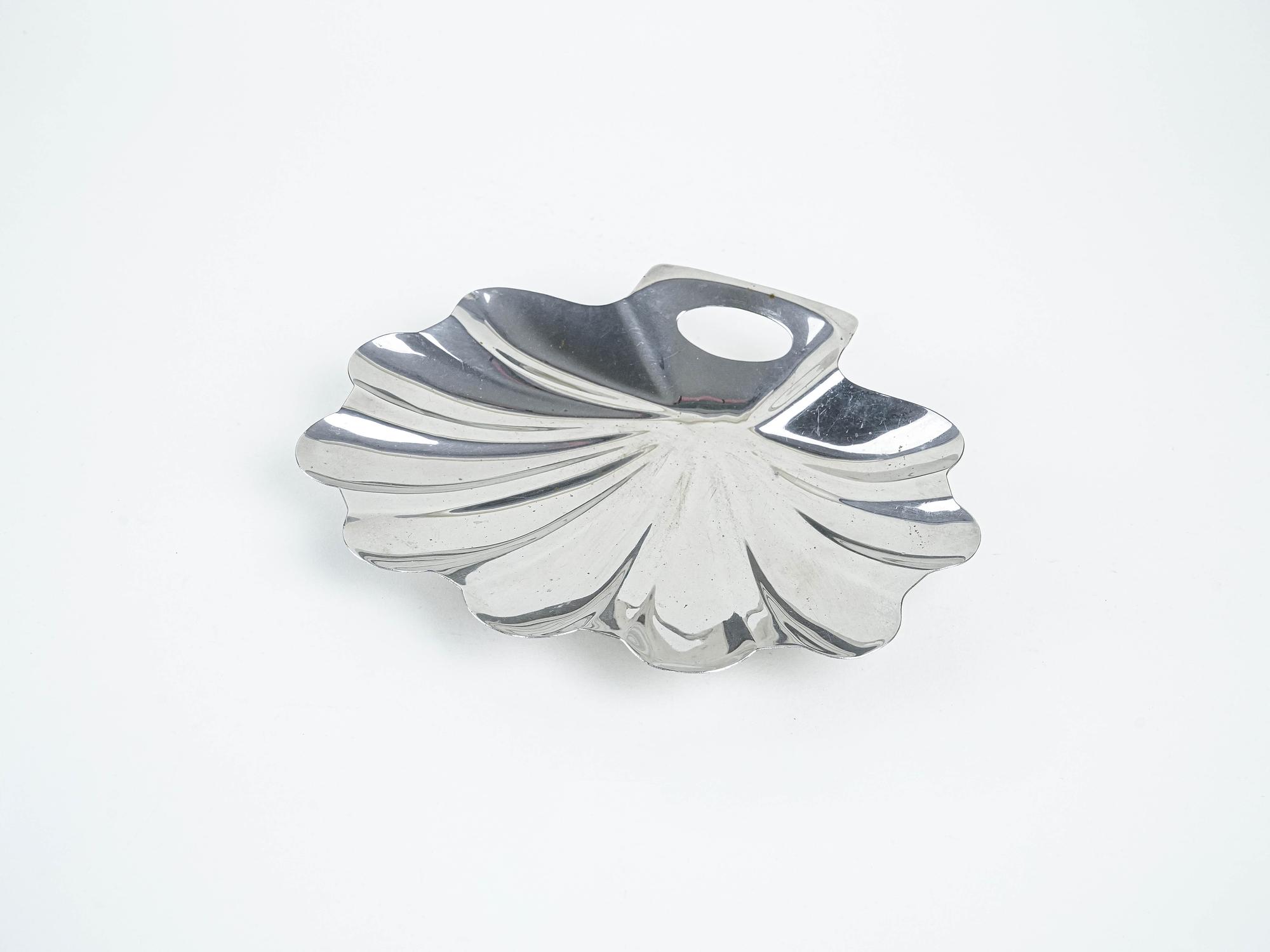 Shell serving bowl, stainless steel 1970s 2