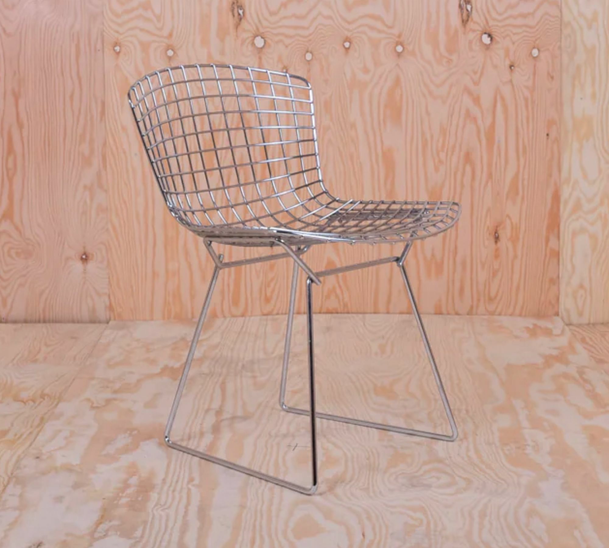 Bertoia Wire Stuhl Chron 5