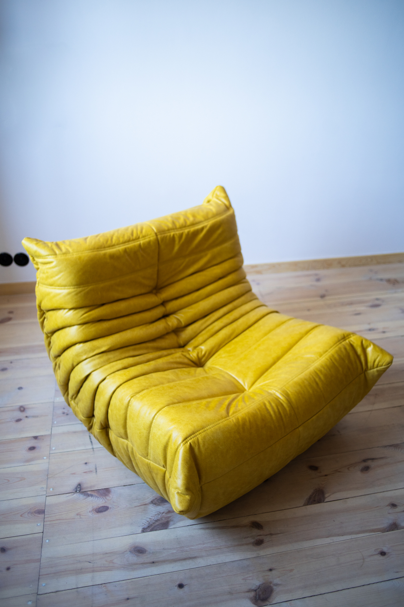 Togo Armchair Pull-Up Leather Yellow 0