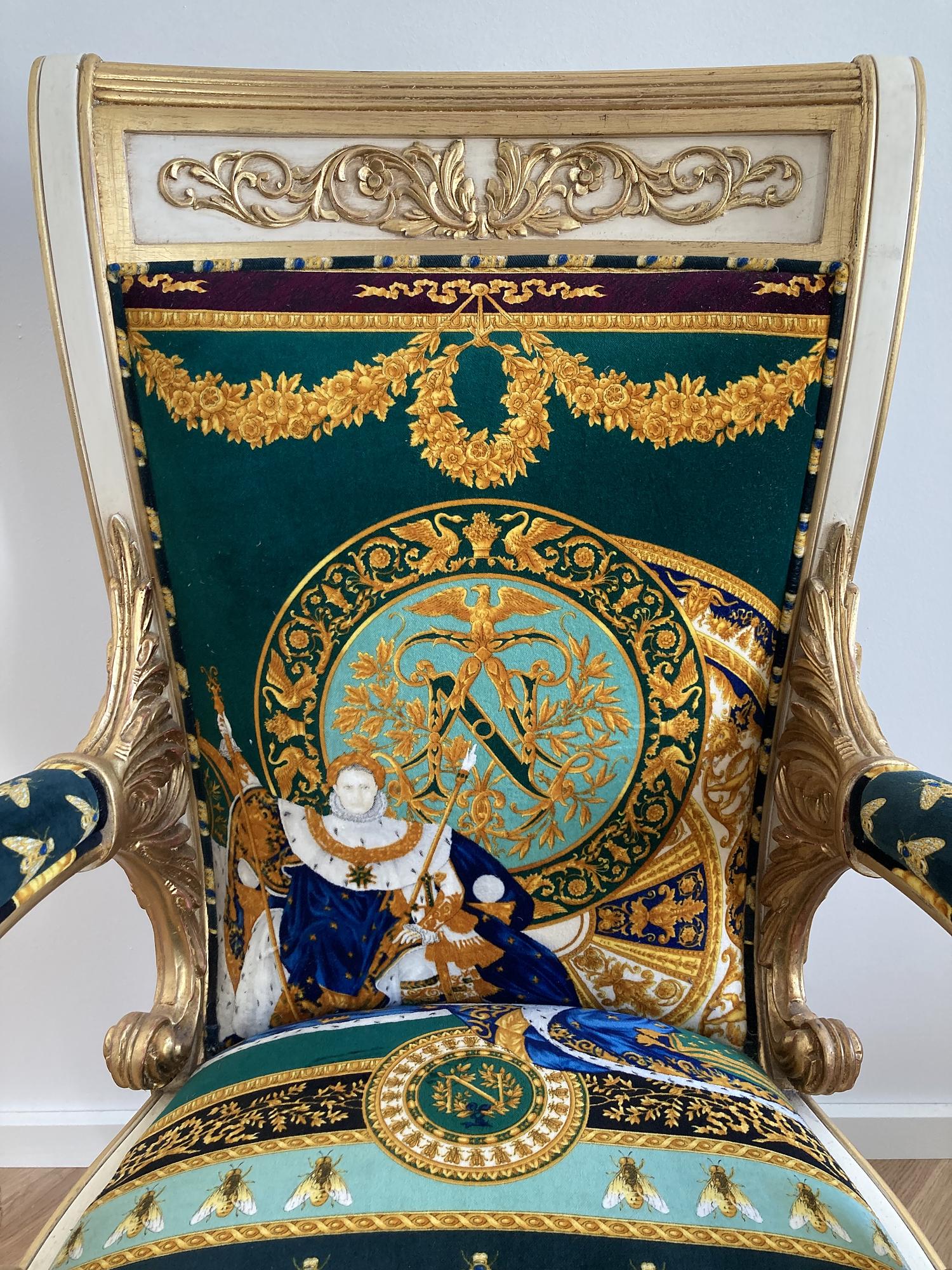 Vanitas Armlehnsessel mit Fußhocker 1