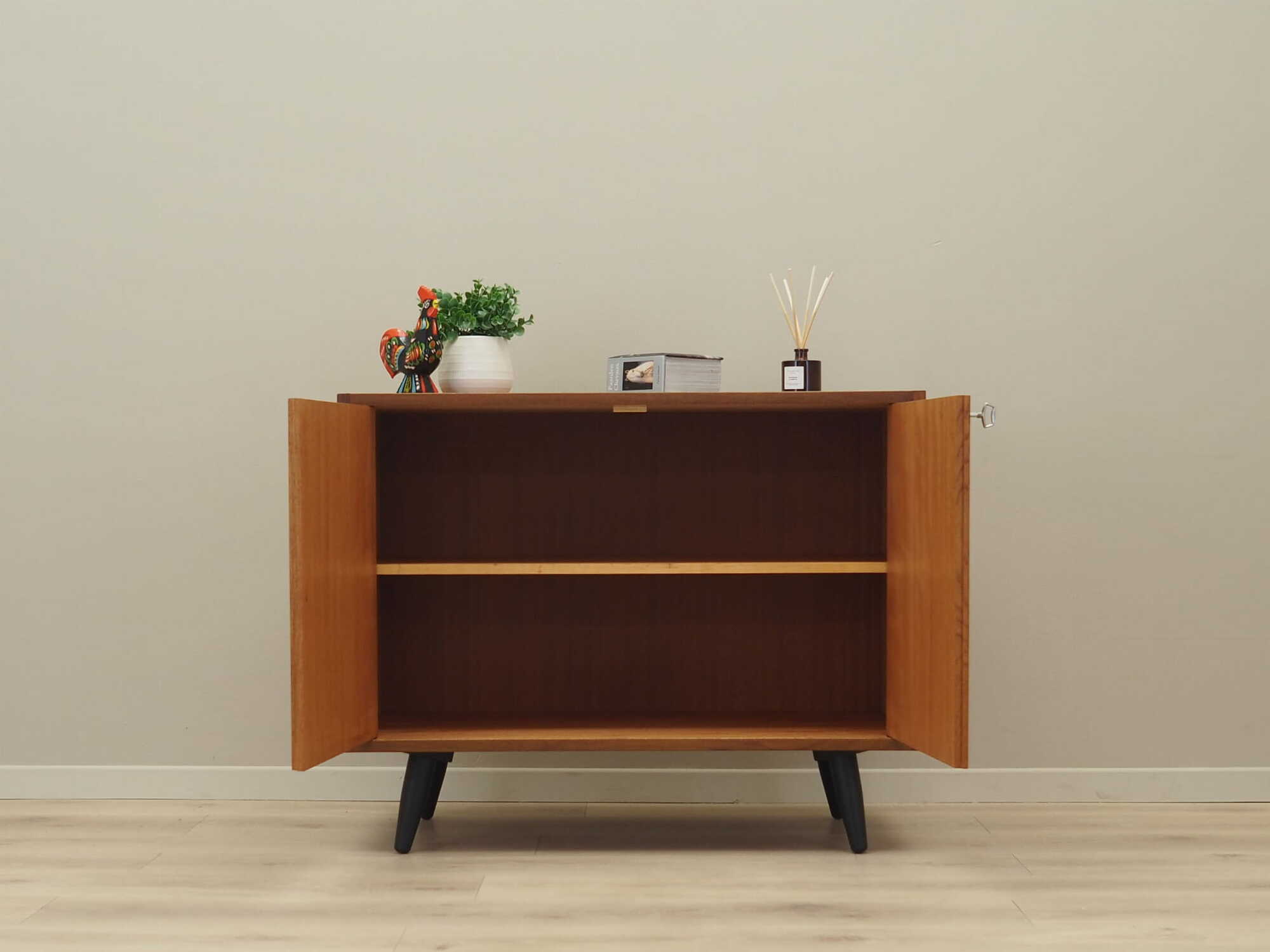 Vintage cabinet mahogany brown 1970s 2