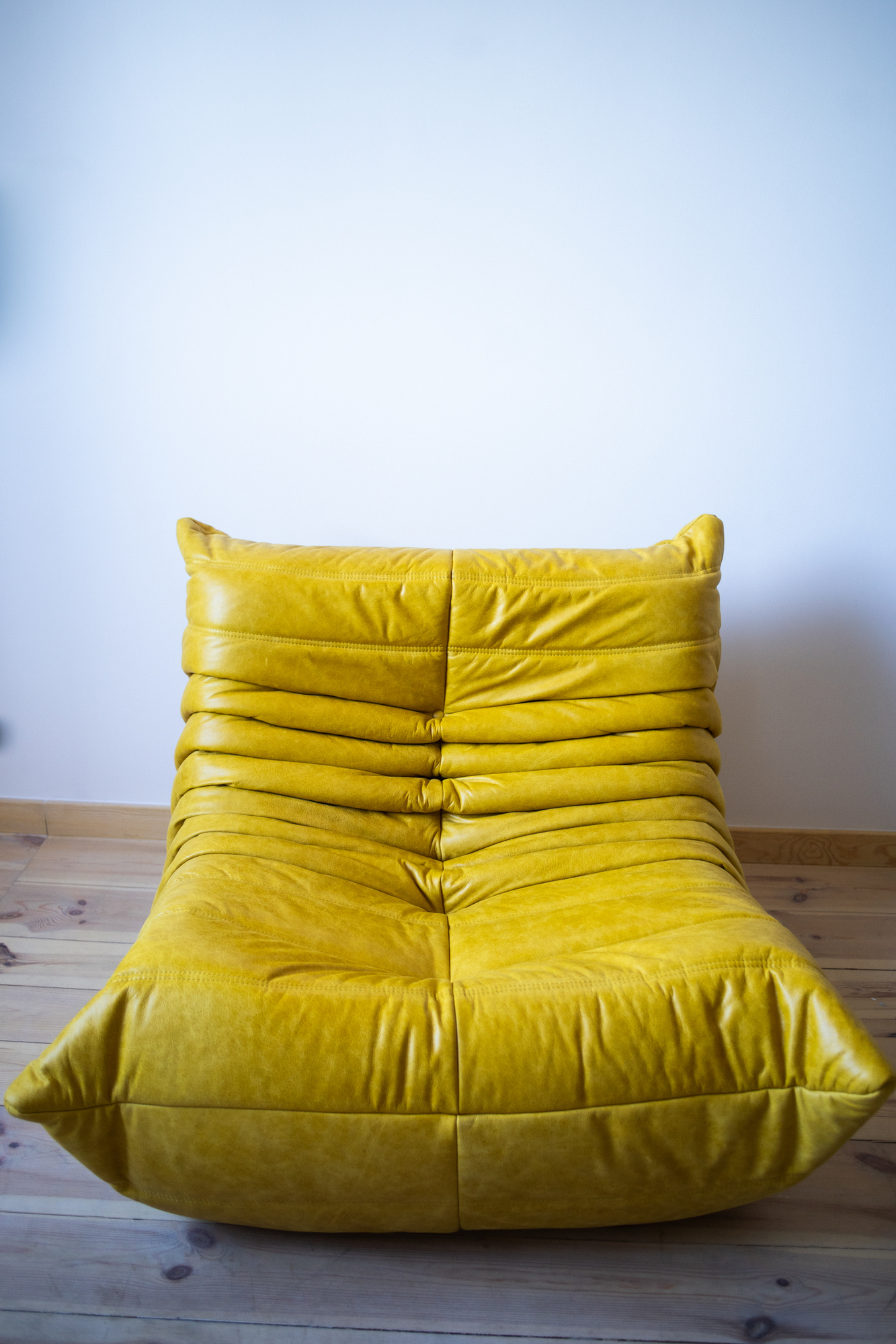 Togo Armchair Pull-Up Leather Yellow 1