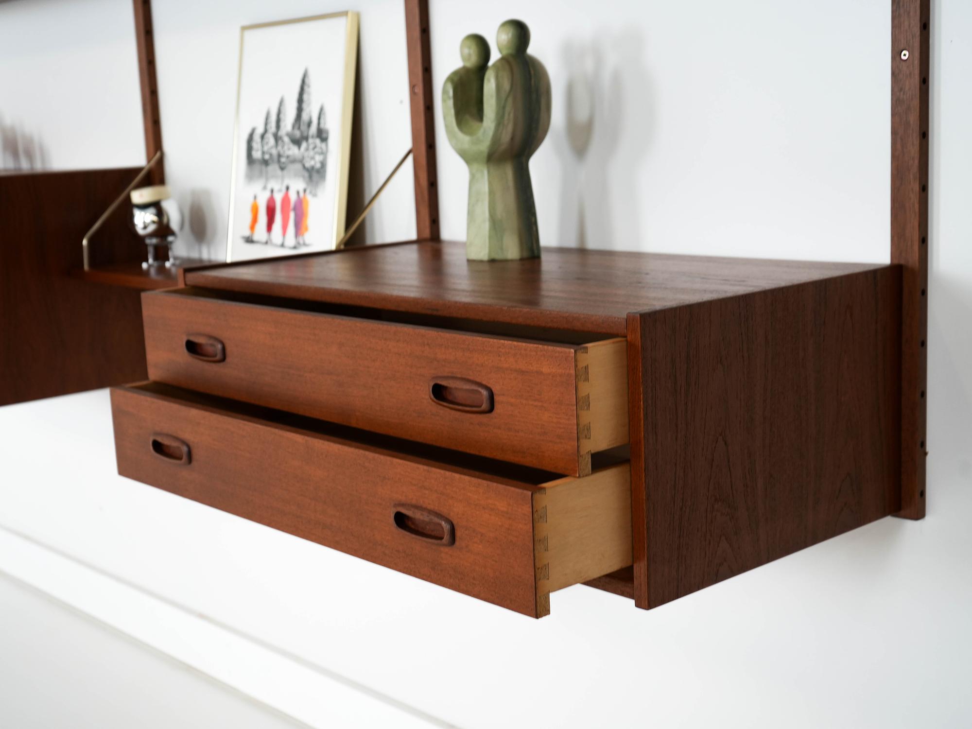 Shelving unit teak 1960s 10