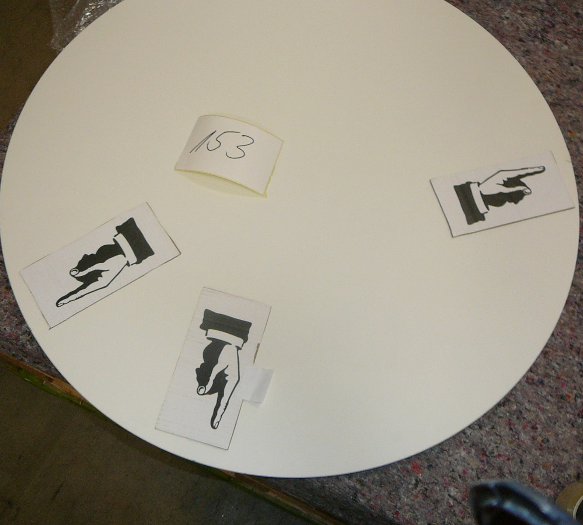 Großer runder Couchtisch Hubert Weiß / Oak 3