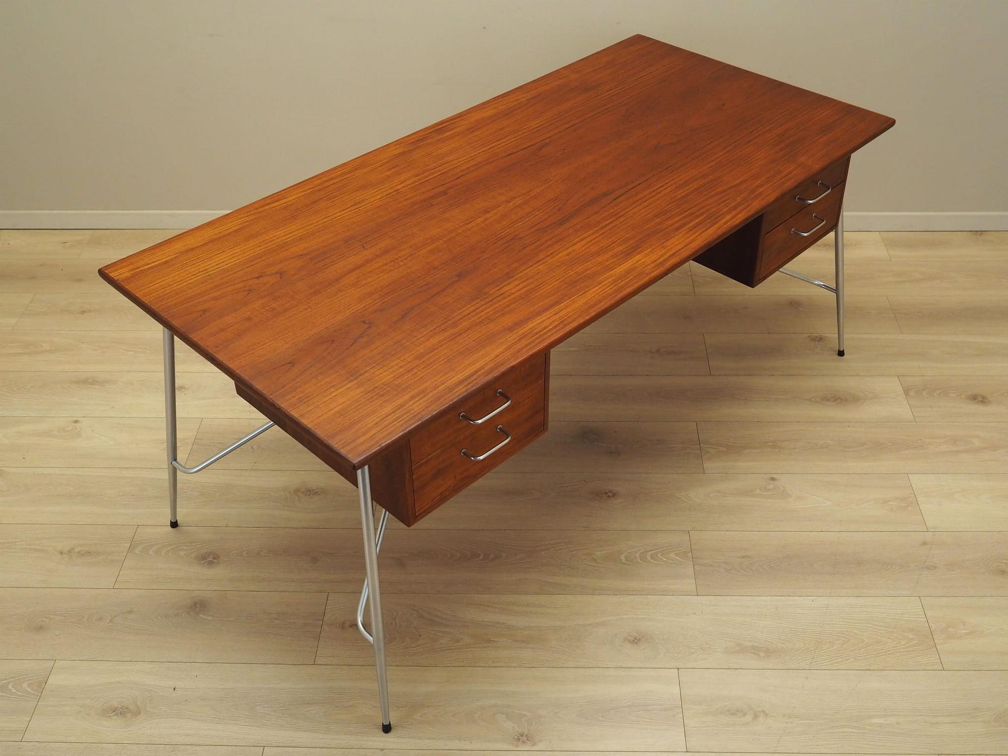 Model 202 Schreibtisch Teakholz 1960er Jahre 9