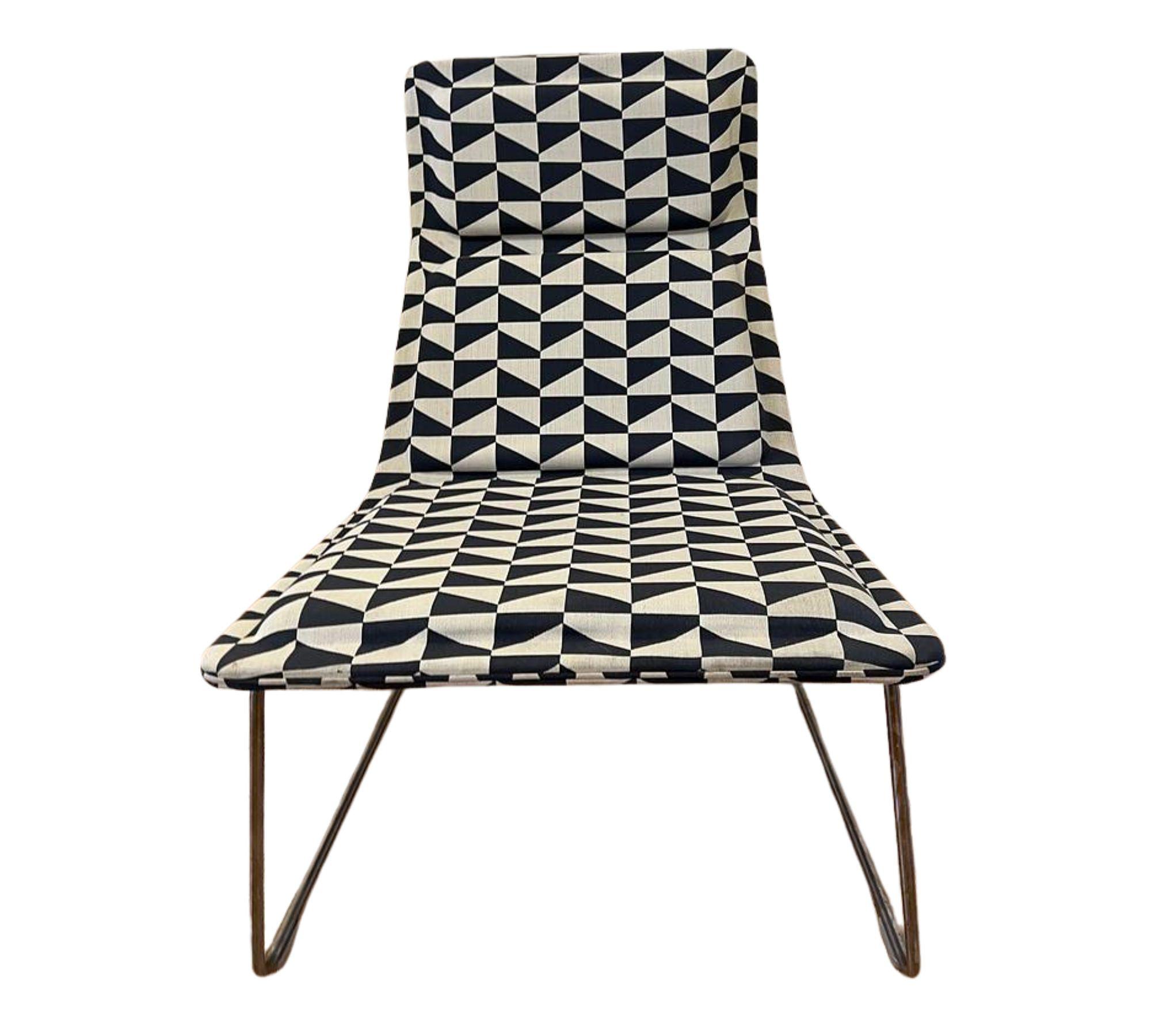 Low Pad Sessel Schwarz Weiß gemustert 1