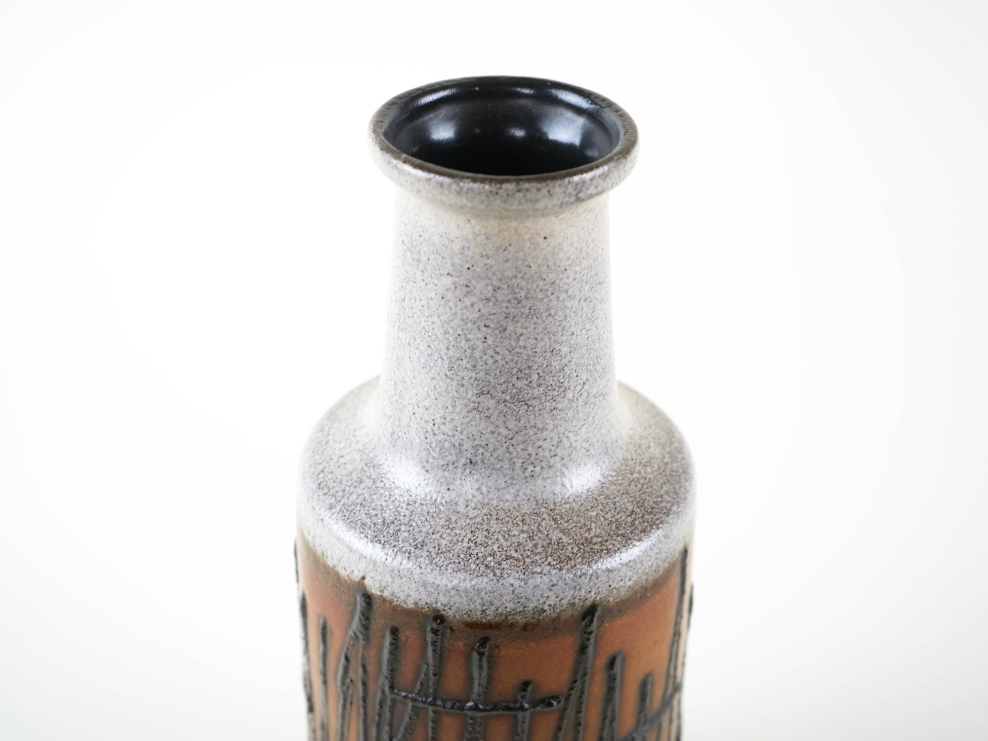 Ceramic vase 1970s 6