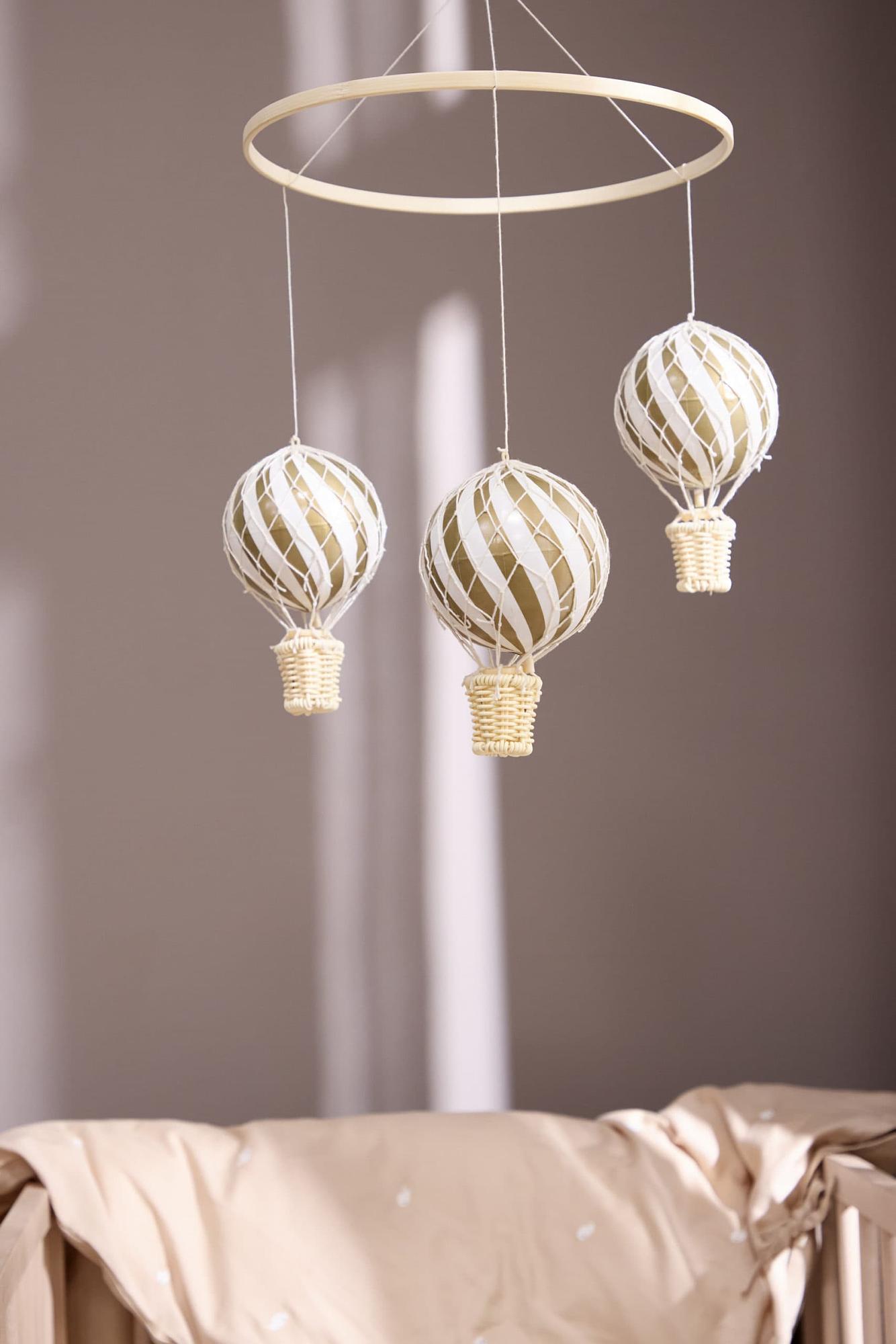 Hot air balloon mobile Recycled plastic Bamboo Gold 0