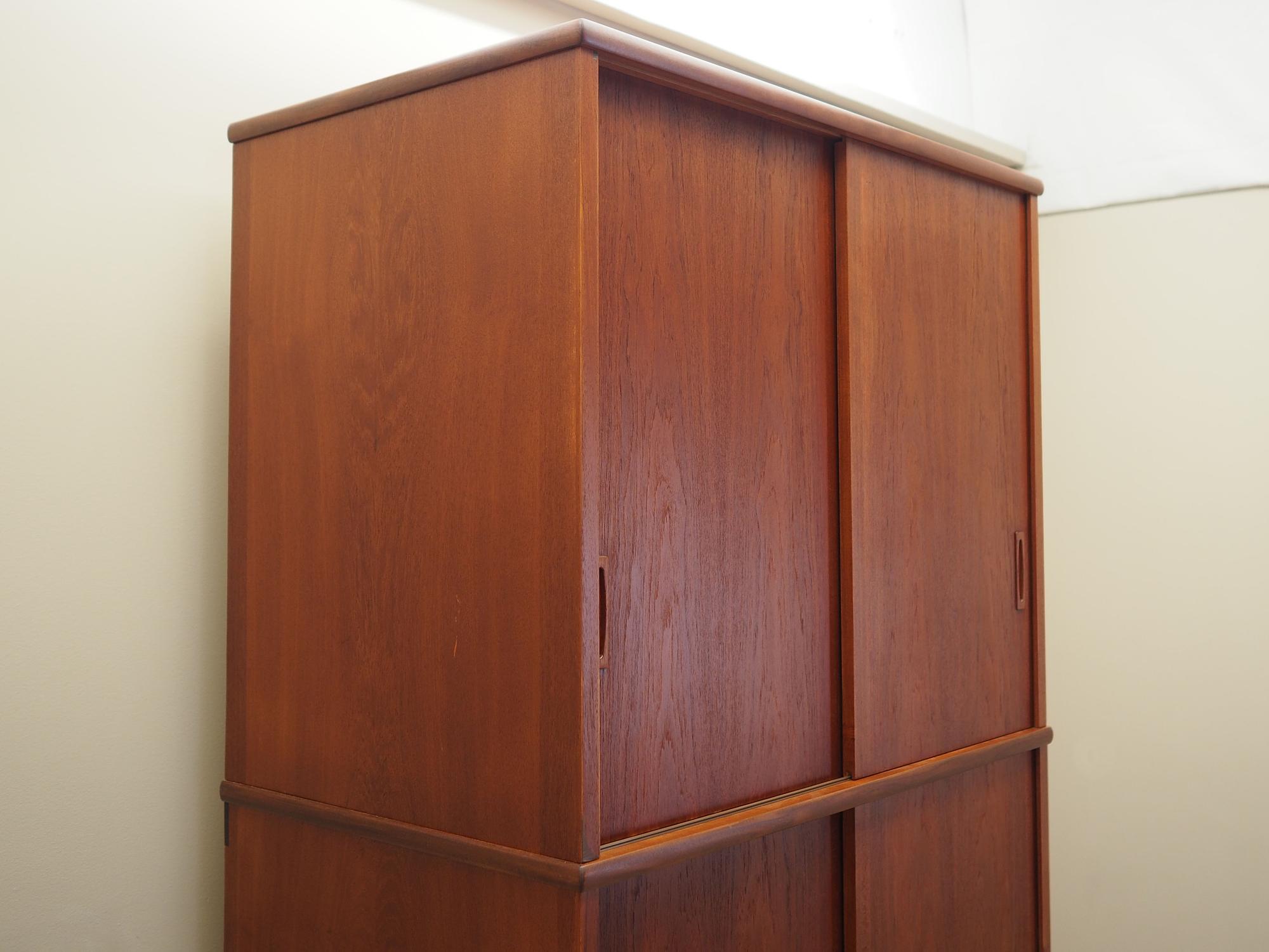 Kleiderschrank Teakholz 1970er Jahre 4