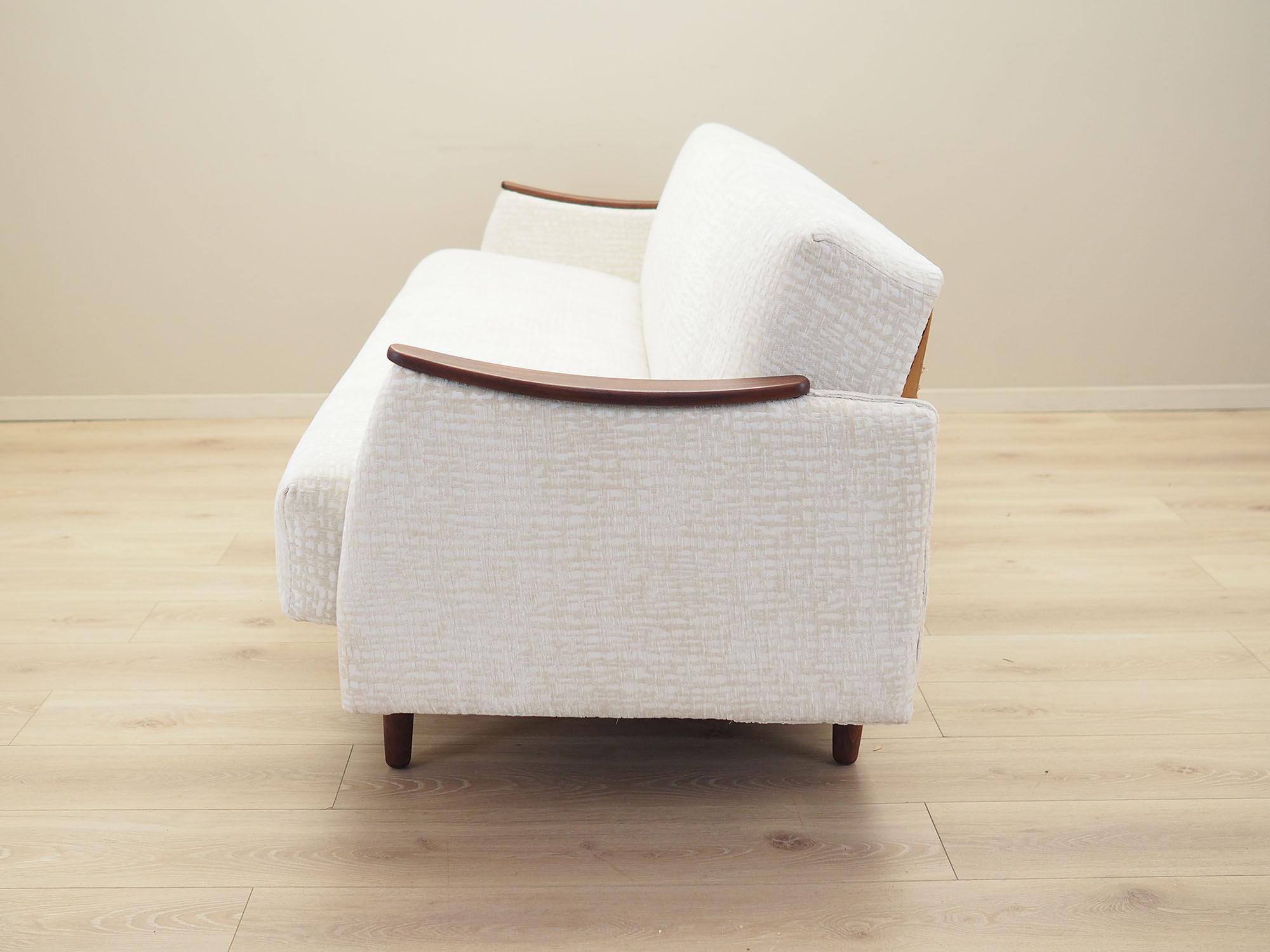 Sleeper sofa White 1970s 2