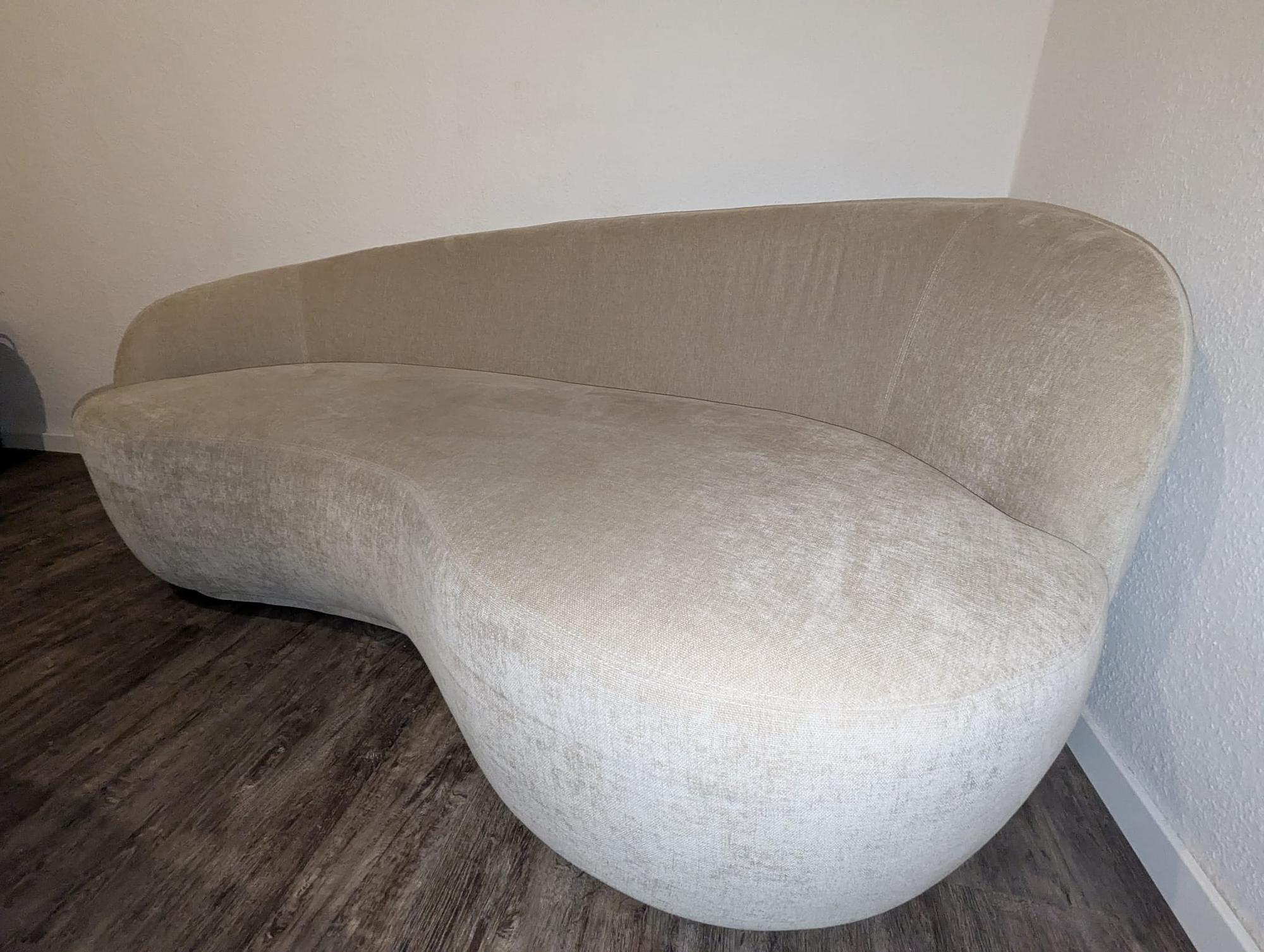 Rose 2.5-seater Sofa Danny Cream  2