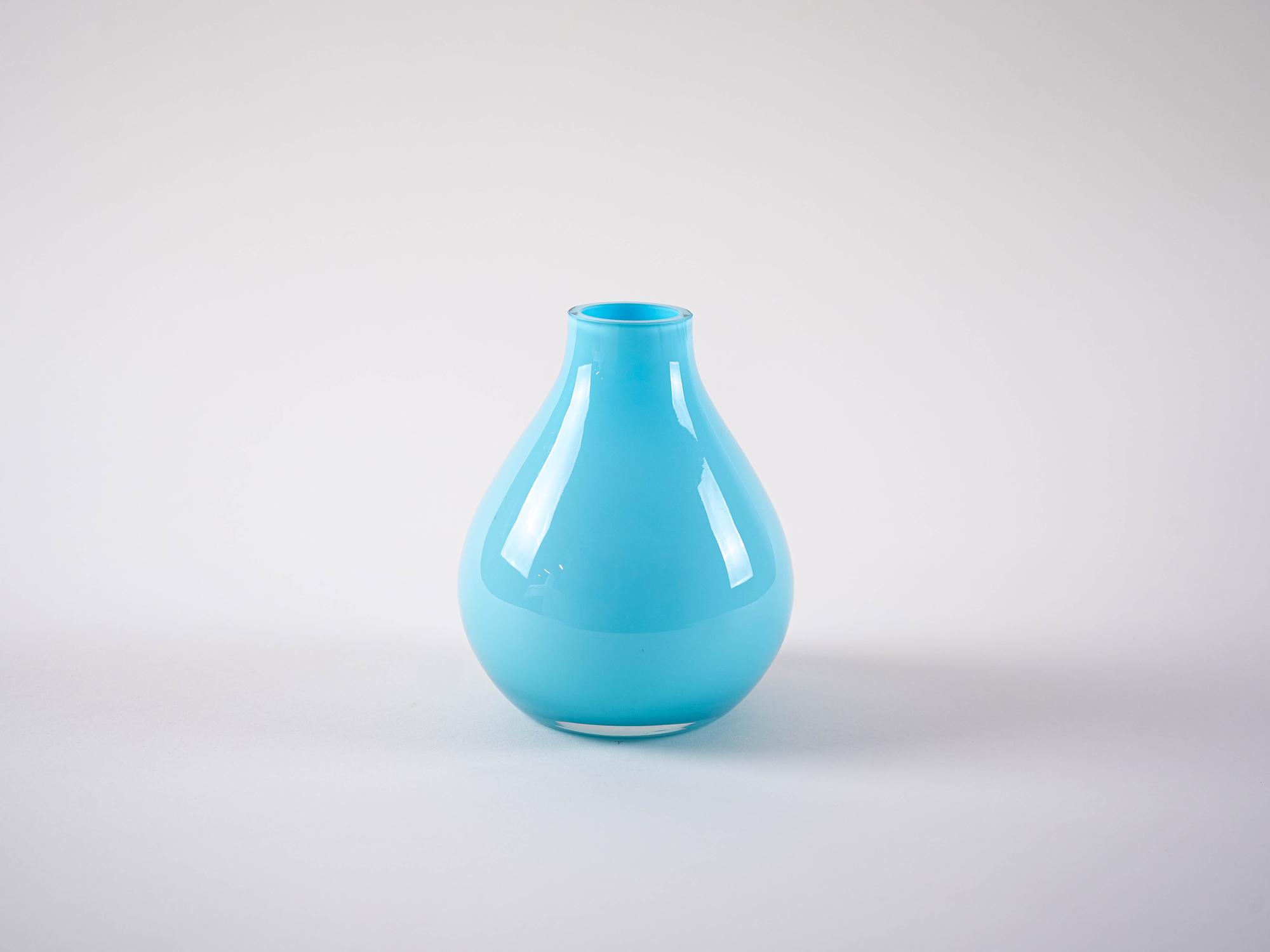 Light blue 1970s glass vase 3