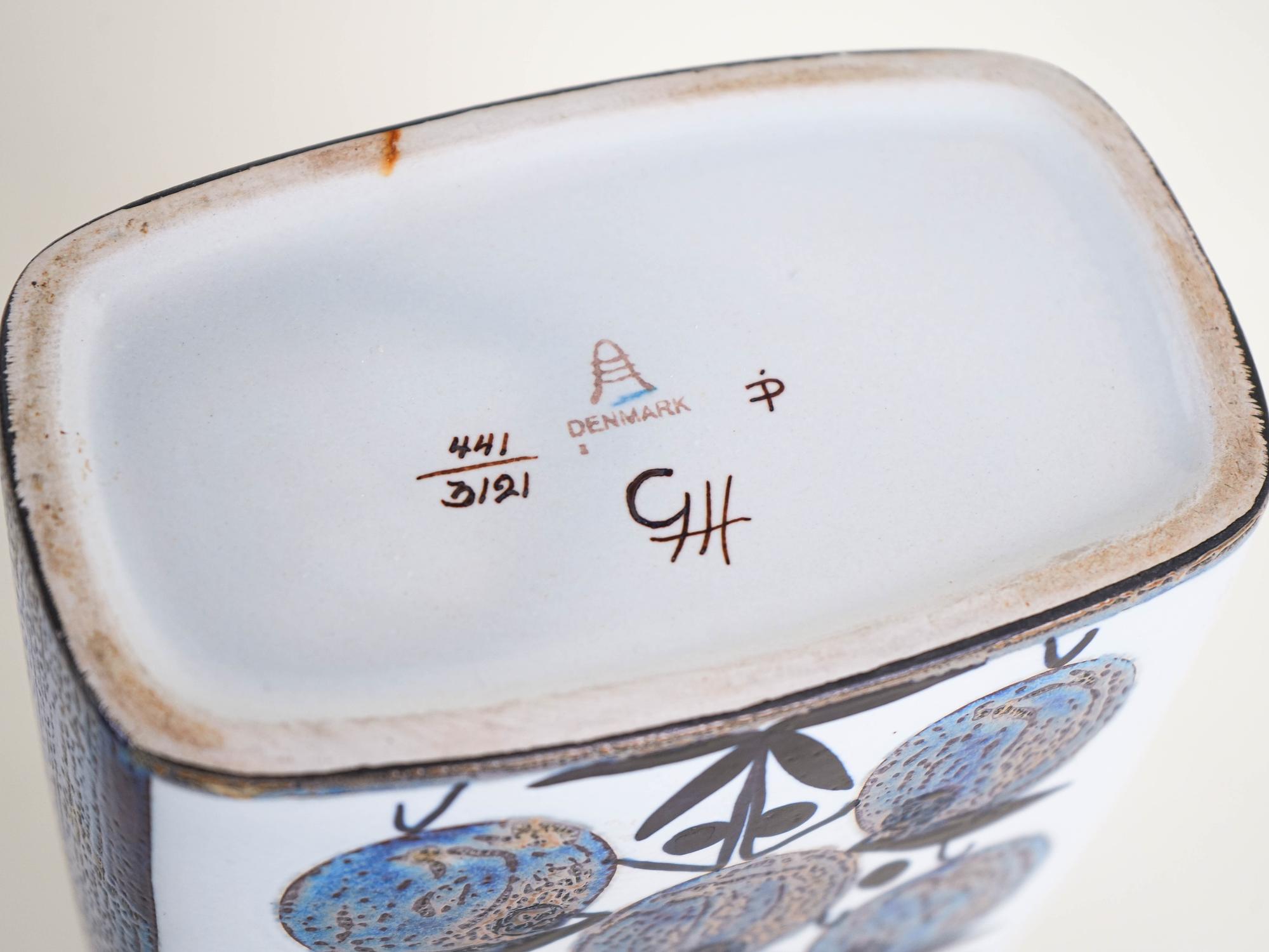 Ceramic vase 1960s Aluminia 4